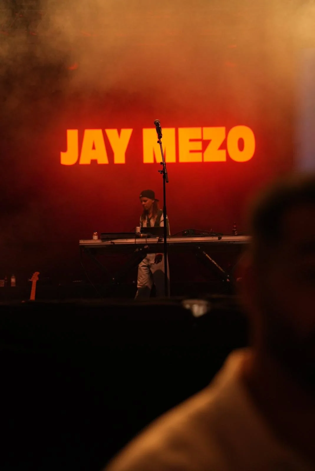 b-mywingz performing at Águeda with Jay Mezo.