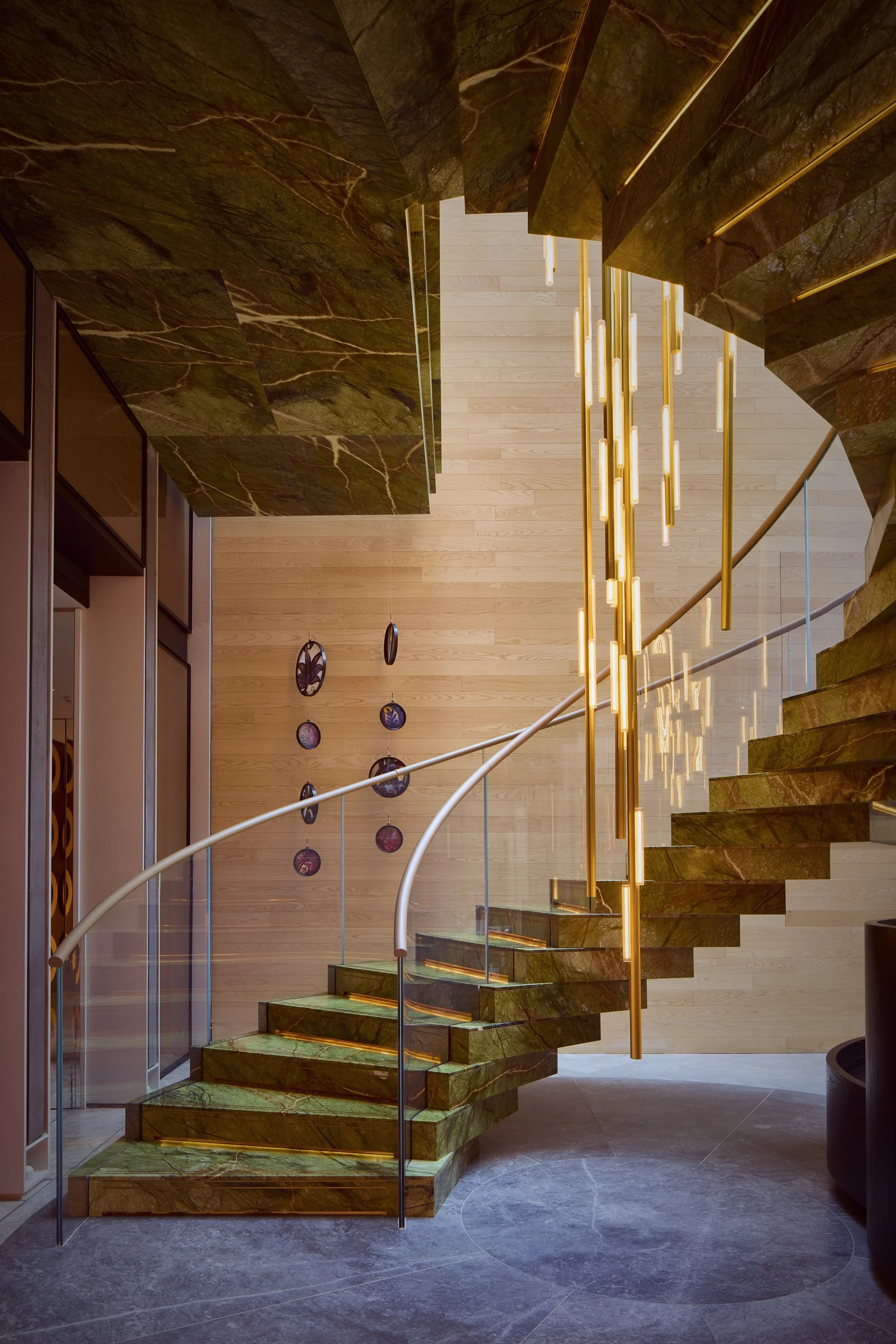 RACHEL PHILLIPS' Emotional Hoops. Glass, steel hoops and cables at Mandarin Oriental Mayfair. QEST