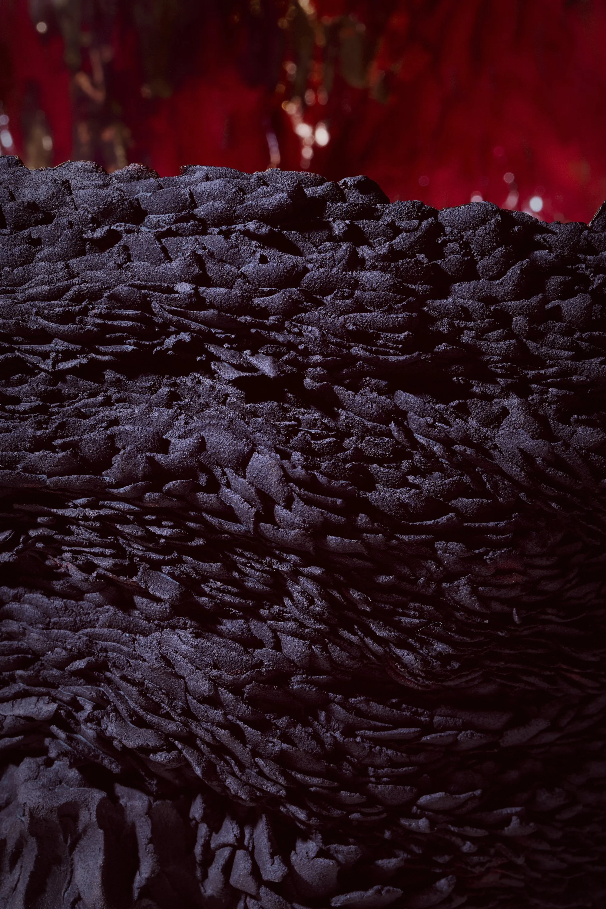 Detail of Katalina Caliendo's Emberlite ceramic stoneware, glaze and 24ct golf-lustre. QEST