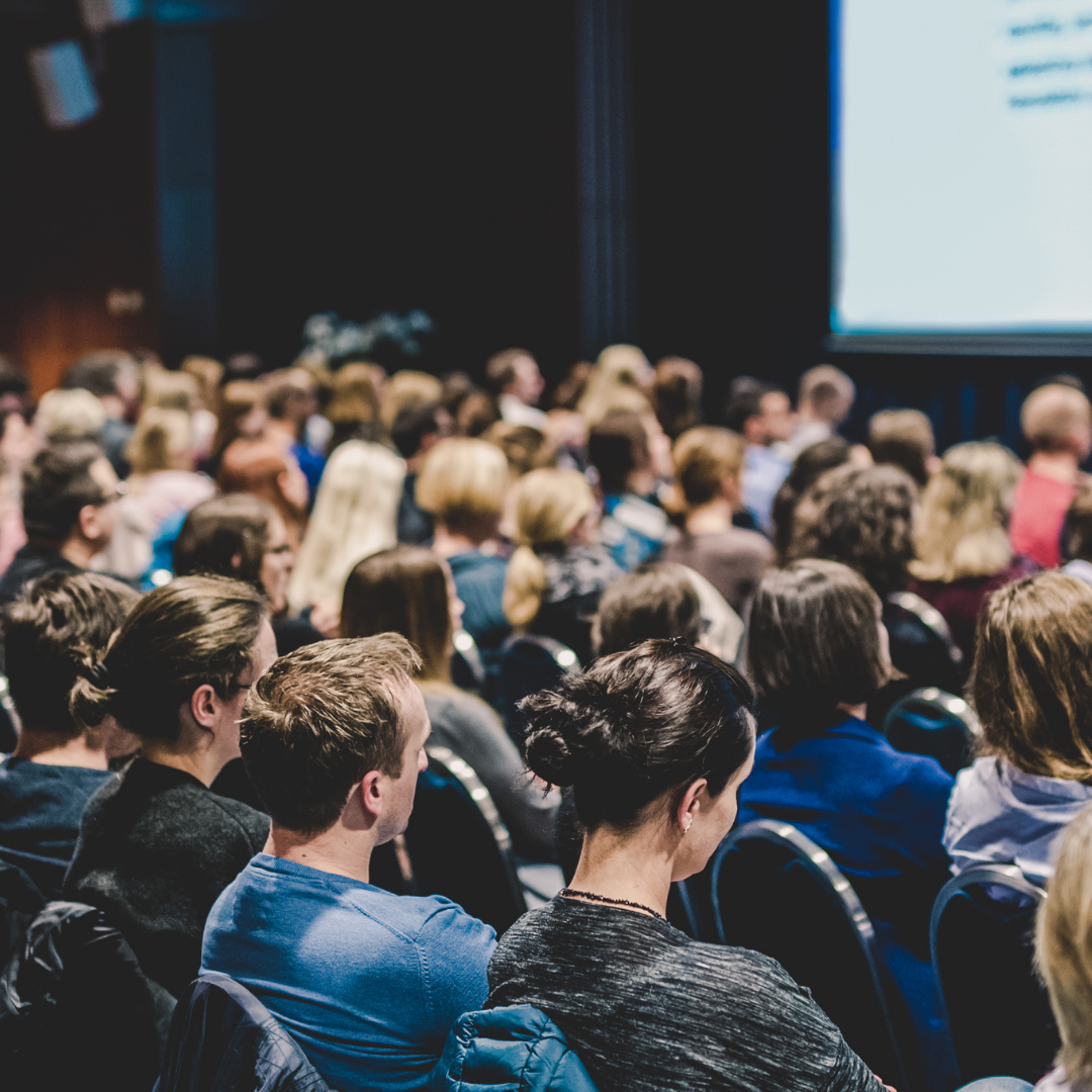 Attendees at a sold-out event venue | Event Momentum