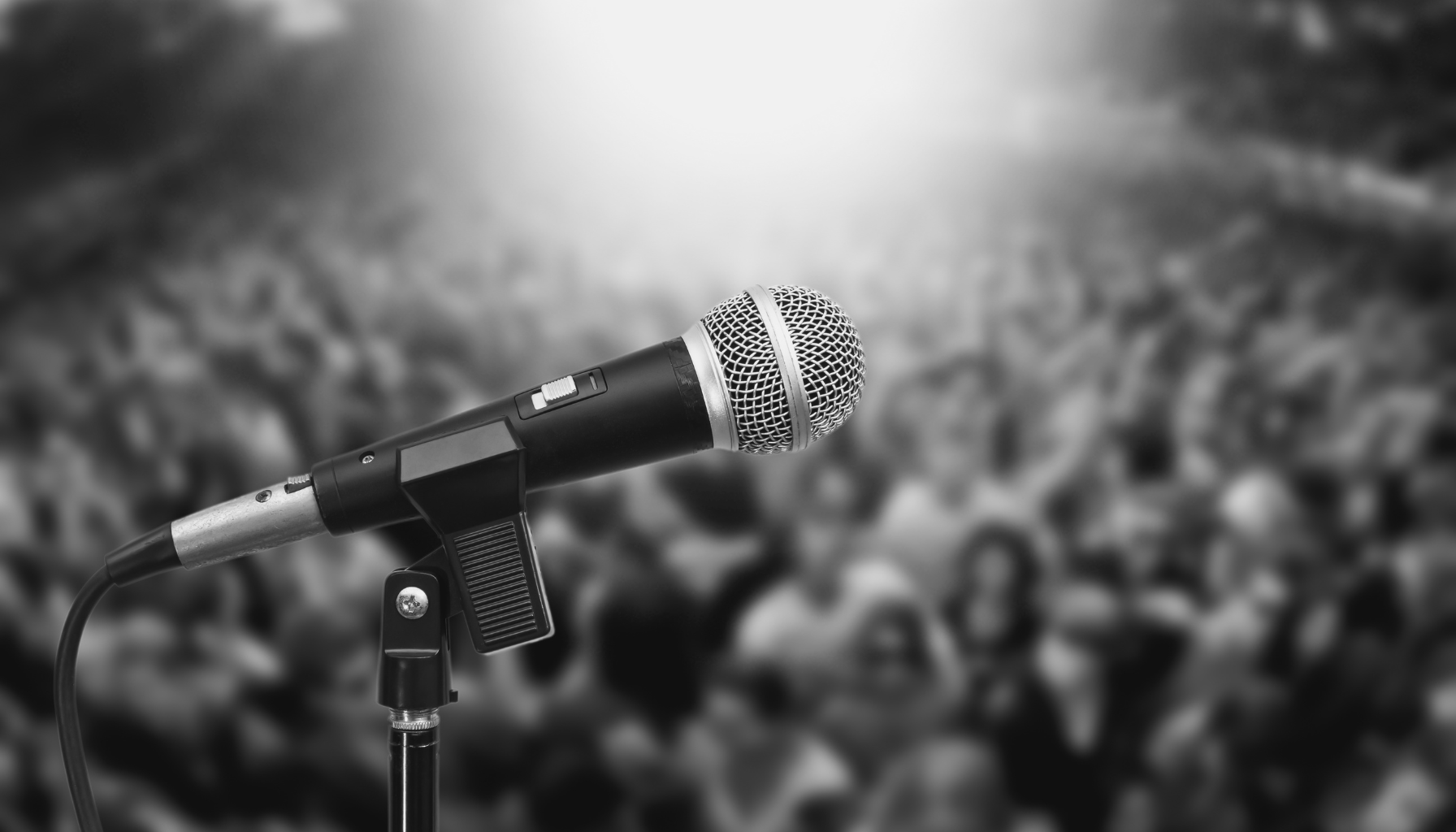 Microphone at event | Event Momentum