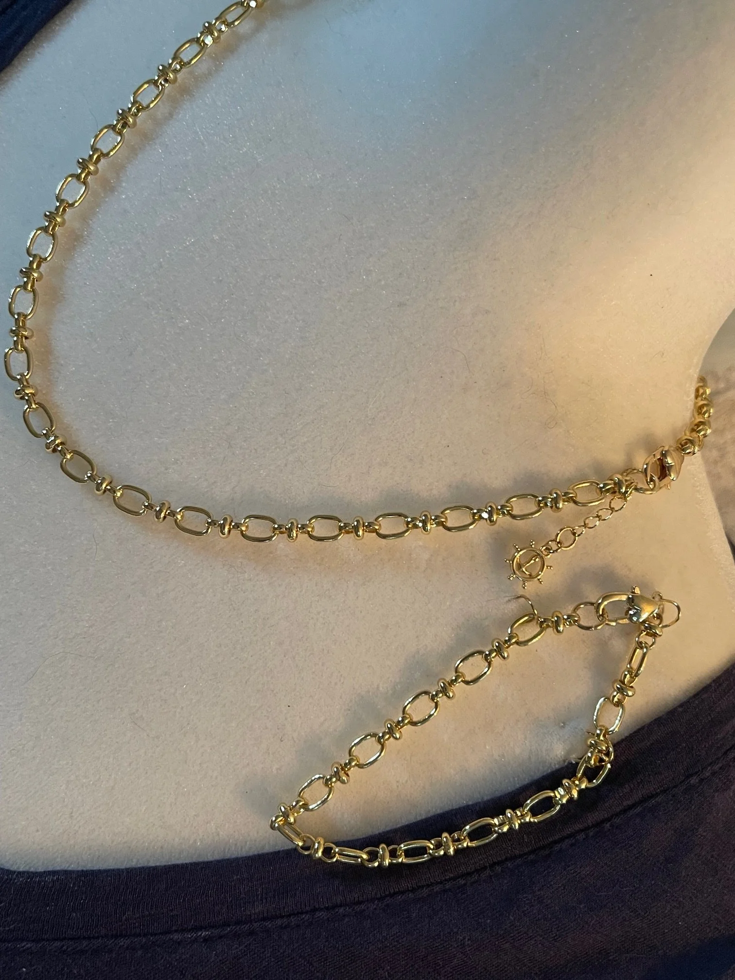 Gold Jewelry Set .jpeg