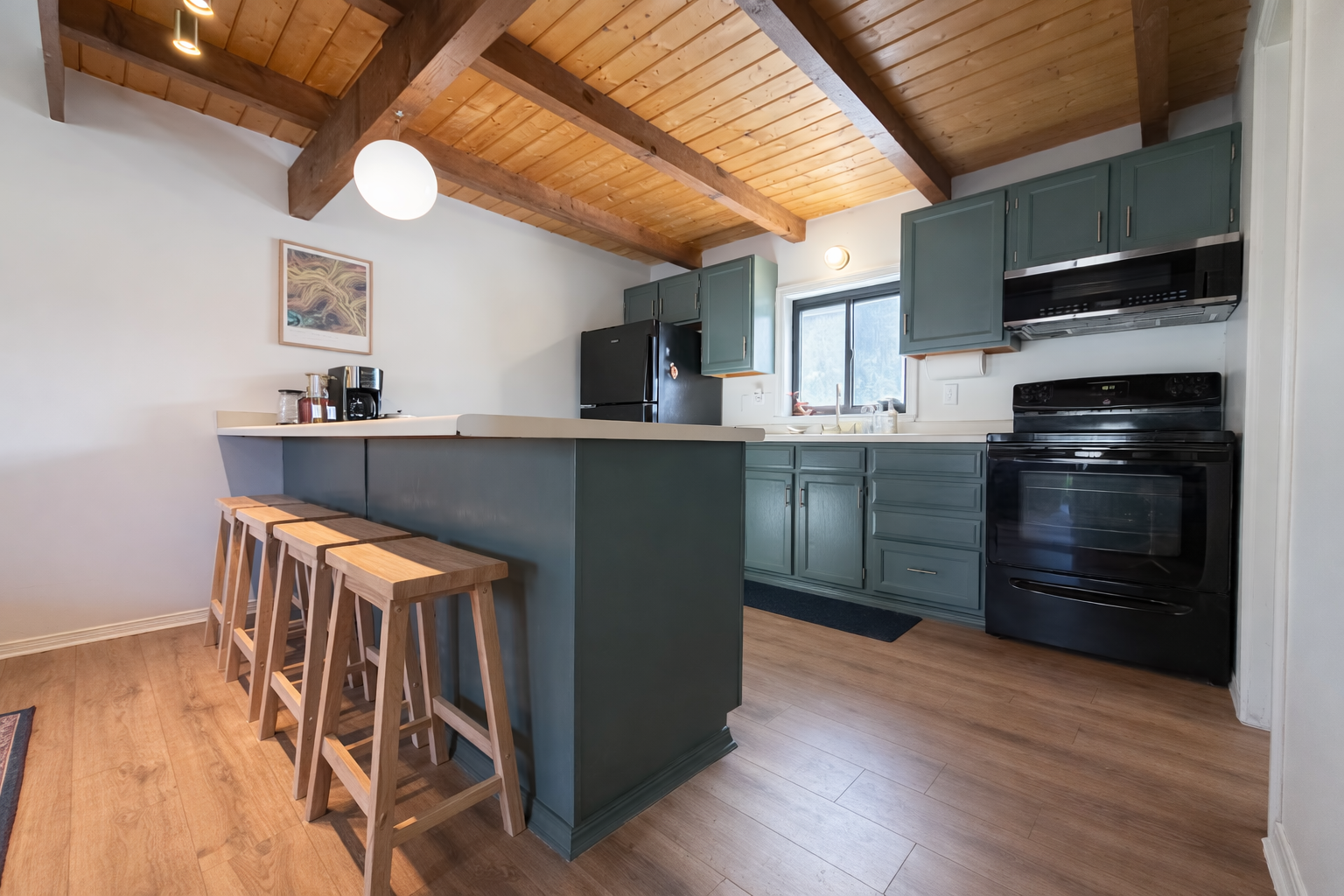 Main Street Retreat Dining Area 