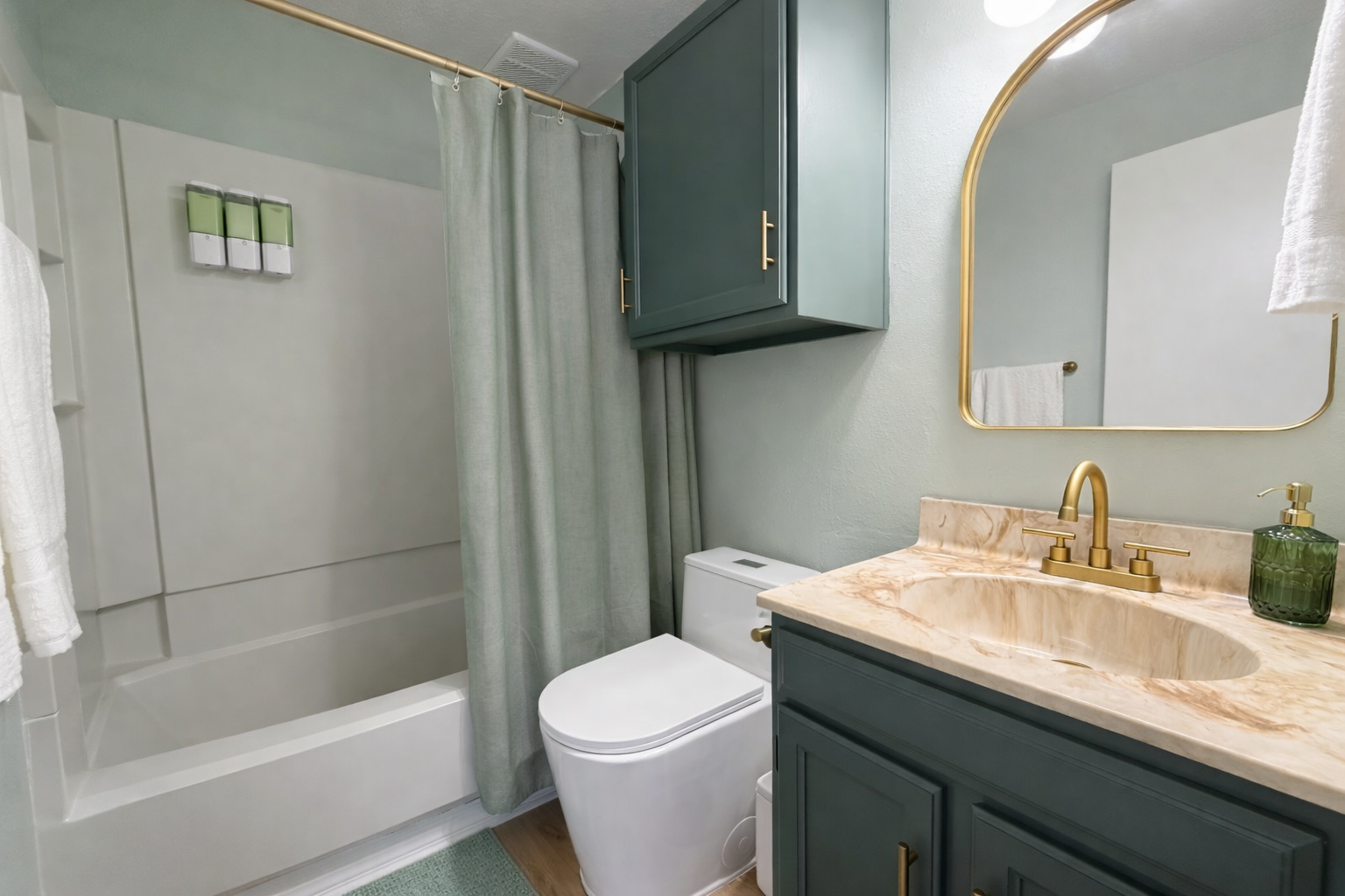 Full Bathroom with Tub 