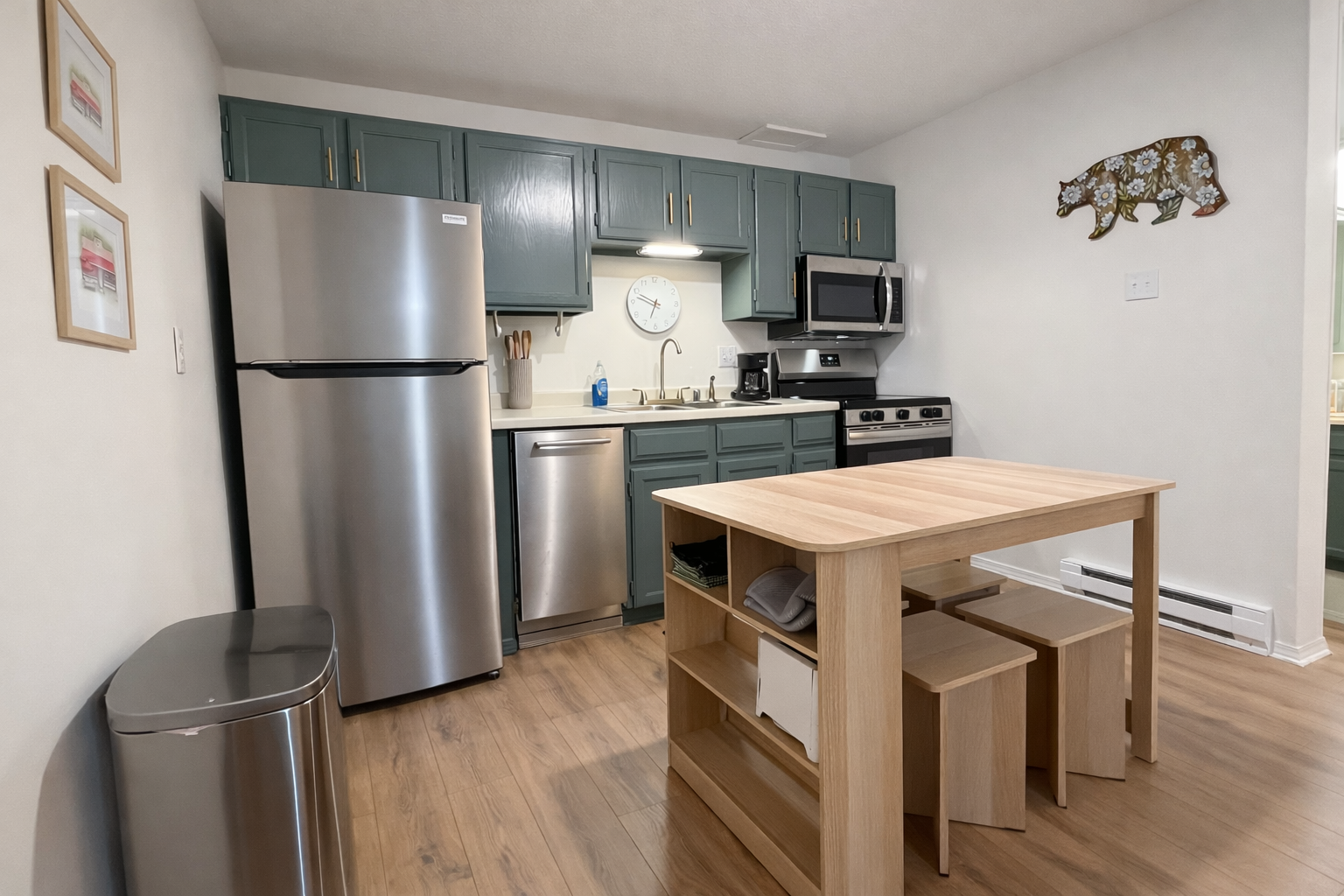 Main Street Retreat Kitchen 