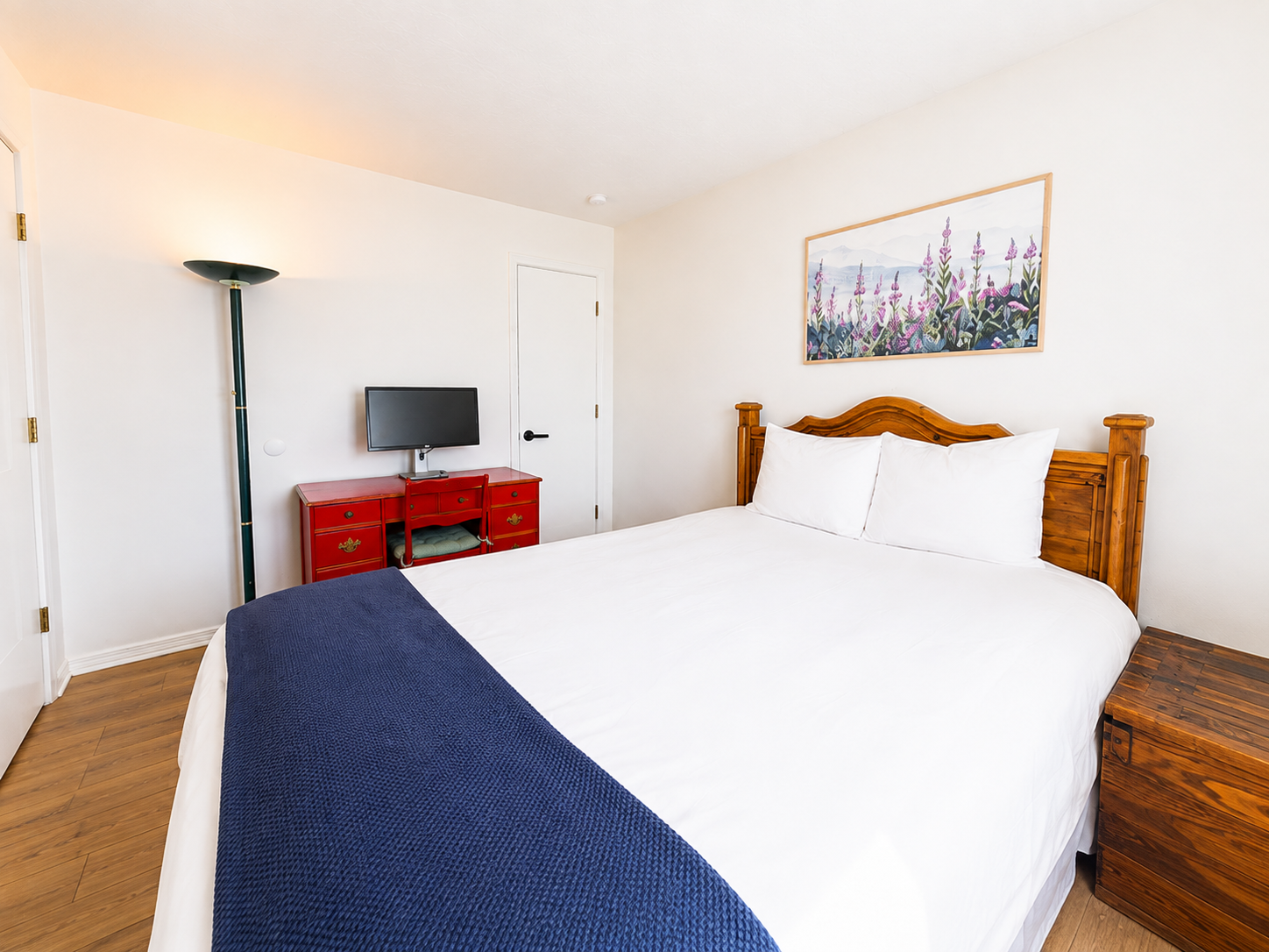 Bedroom with Queen Bed and Desk 
