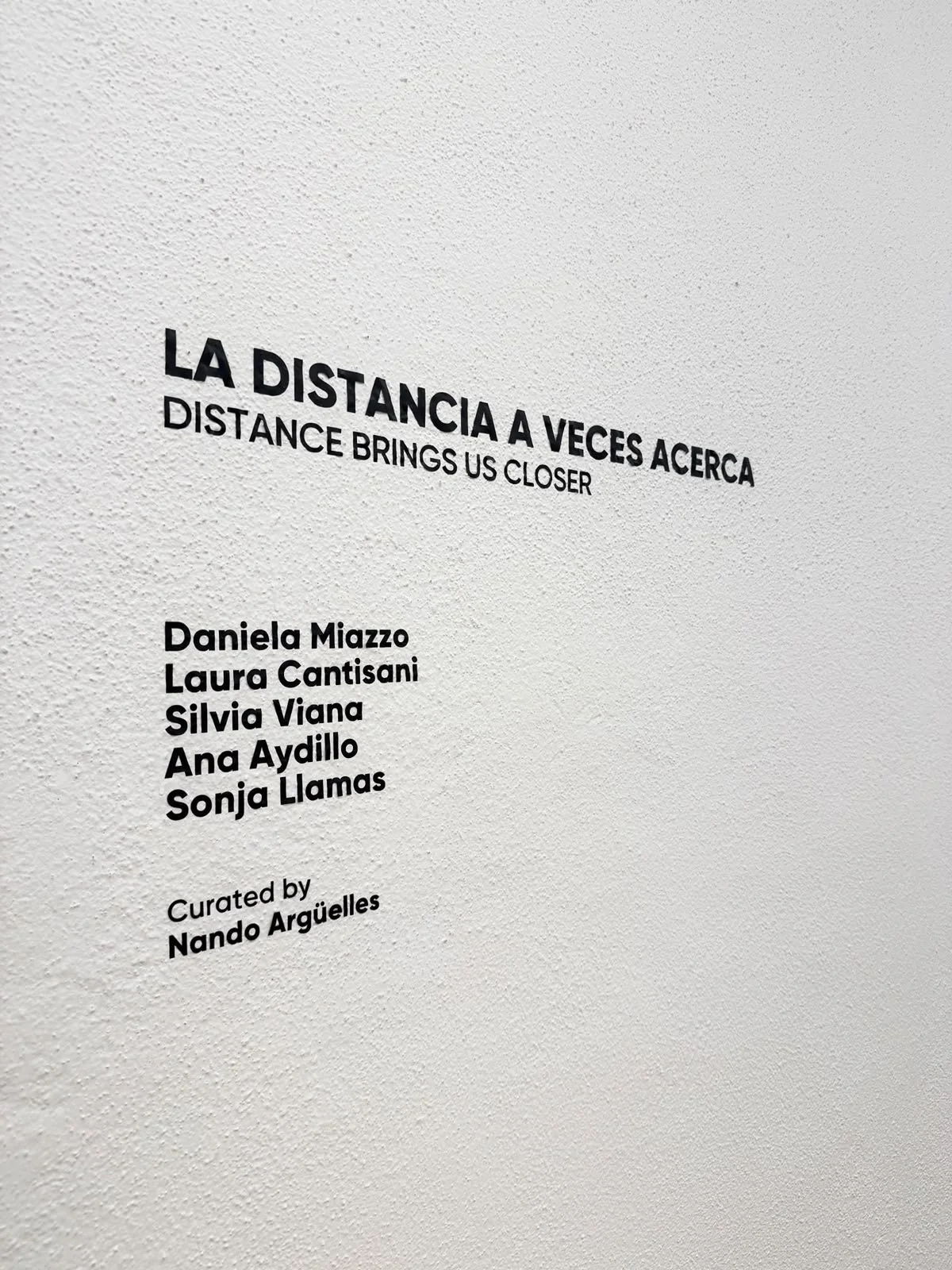 LA DISTANCIA A VECES ACERCA.jpeg