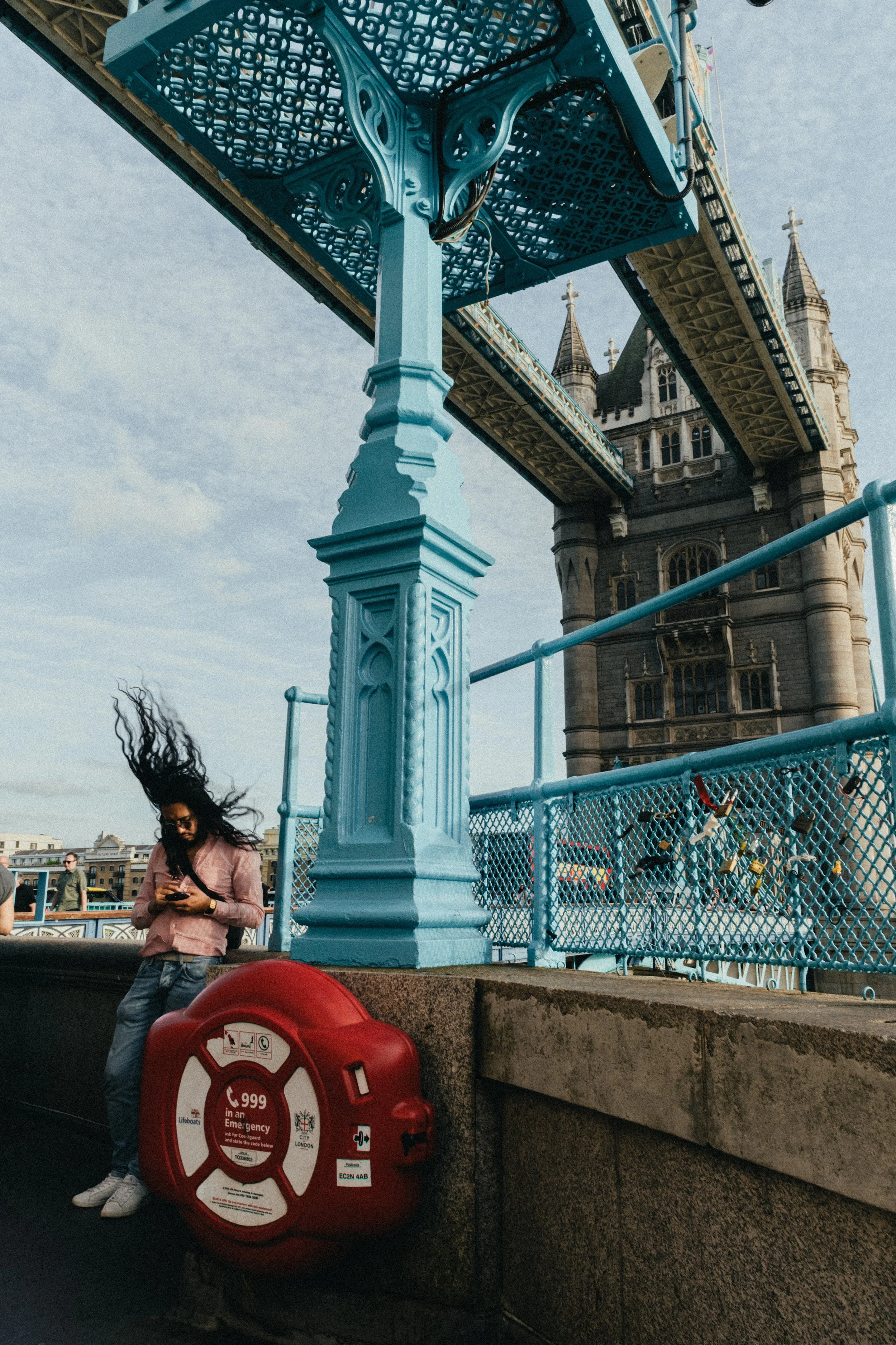 Fotografie von Tristan Schminke – Porträt eines Mannes in London