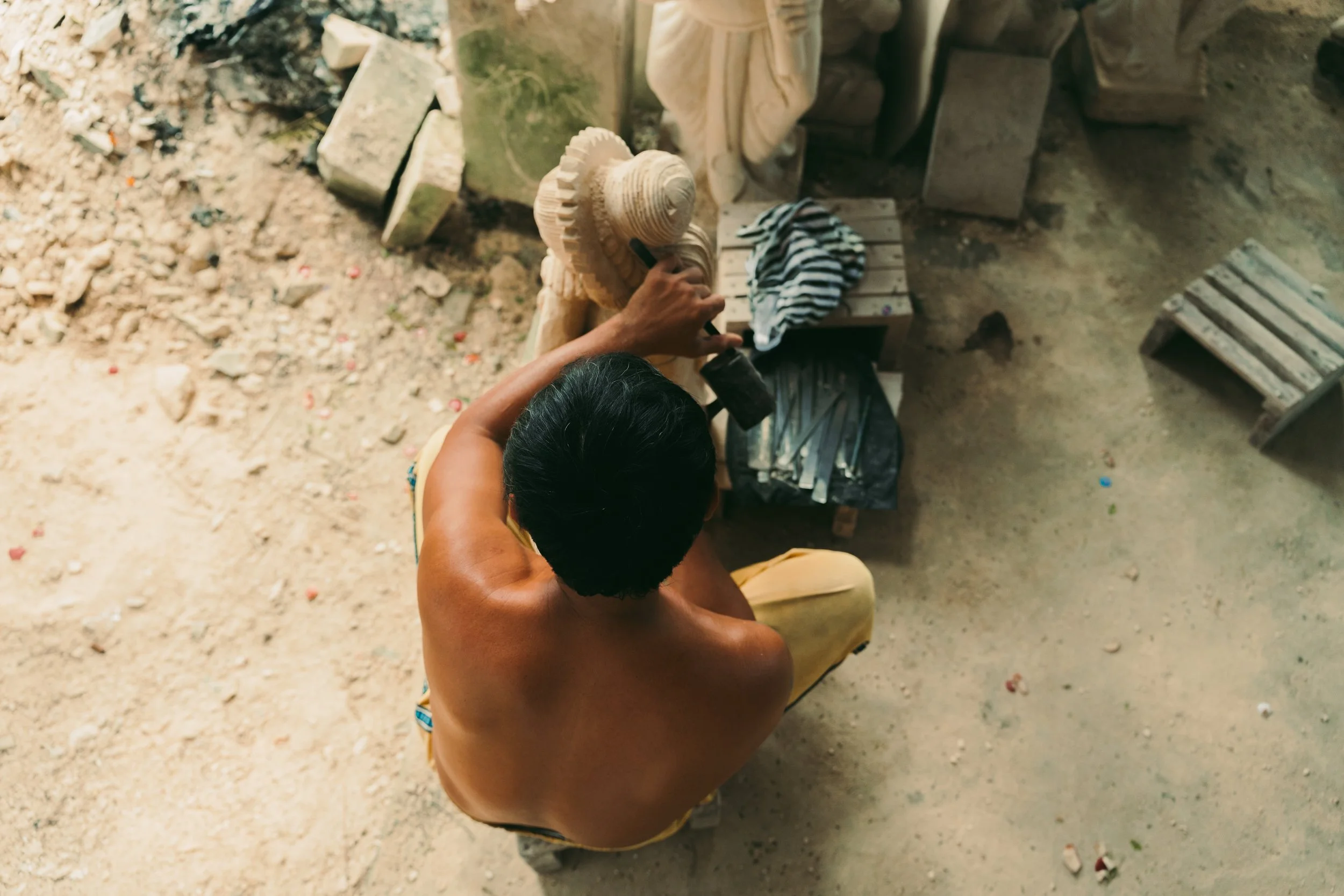 Fotografie von Tristan Schminke – Porträt eines Mannes auf Bali