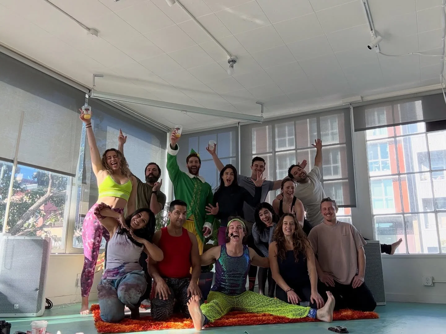 Thanks to all who came out last month as I took Swami Mosa Yoga on the road to @decenteredarts in San Francisco! 🍾🌉

And thanks to @h0p3_ful for these captures! 📸

As the winter sets in in Tahoe, the offseason for Swami Mosa Yoga begins, as people