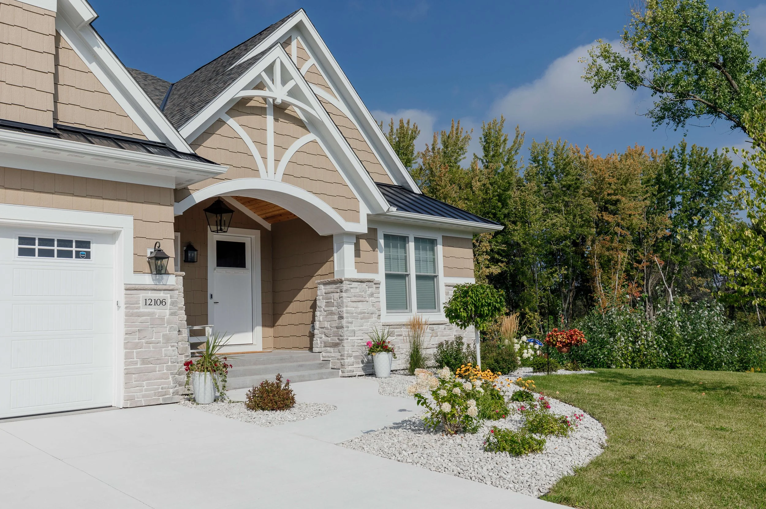 Custom Priris Wooded Craftsman | Custom Homes Hugo, MN — Prairie Homes