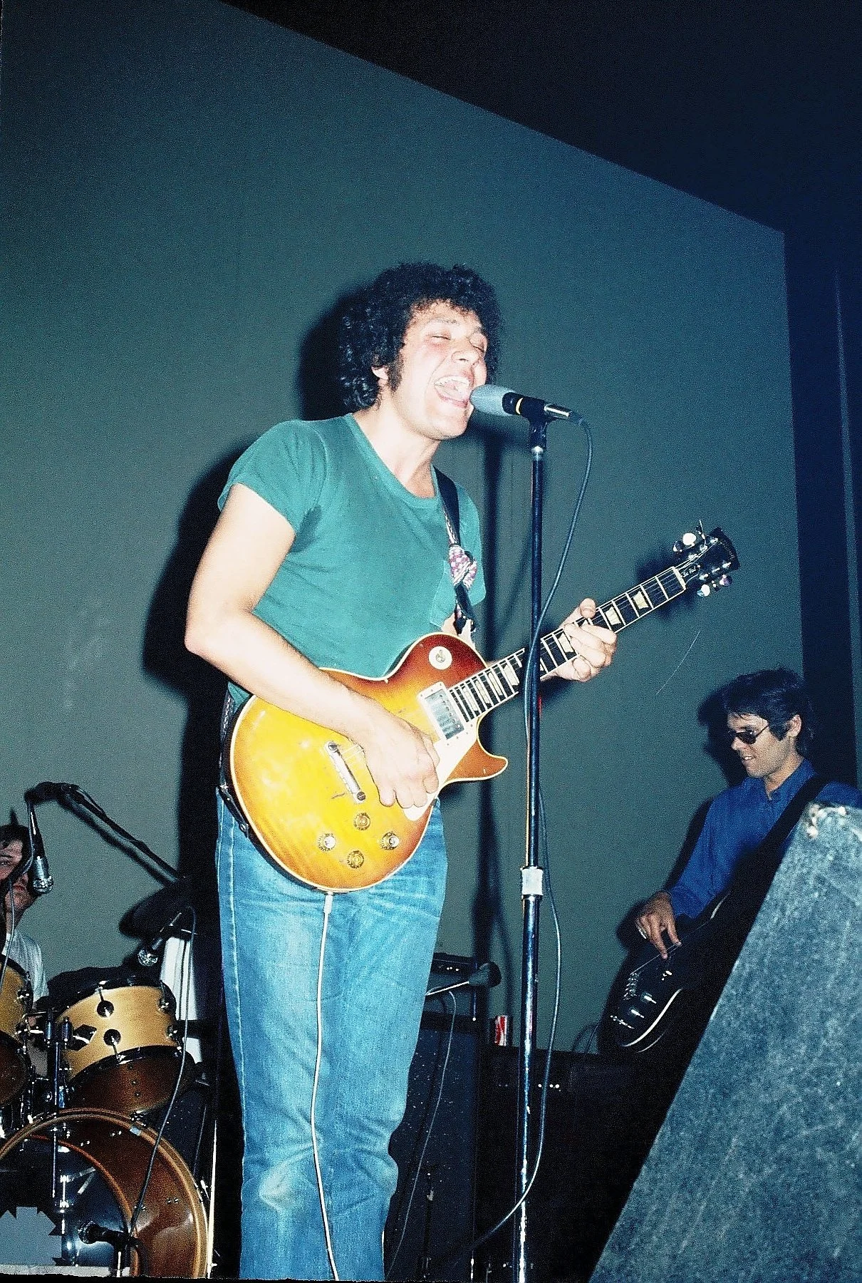Michael Bloomfield photo 2 (1973).jpg