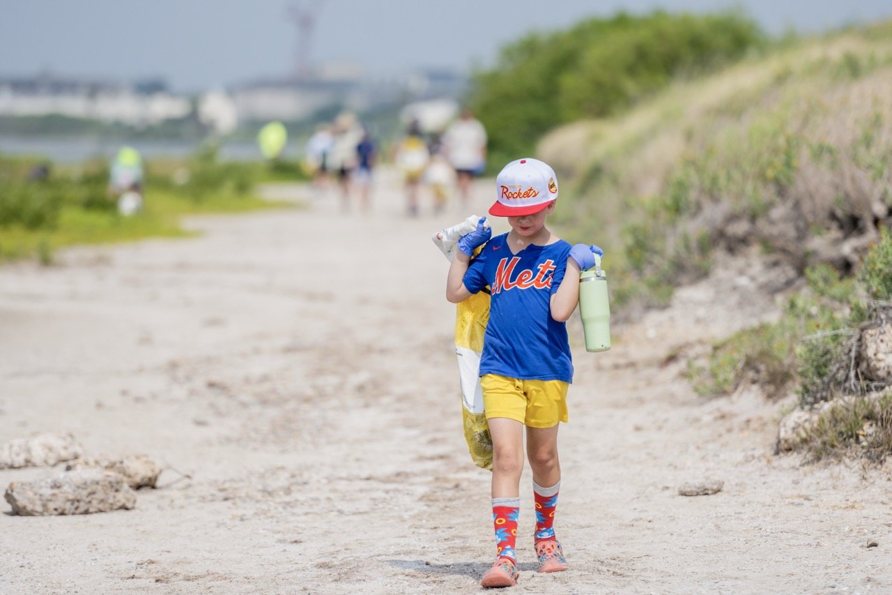 20250517_CBBEP-CoastalCleanUp-2700 Large.jpeg