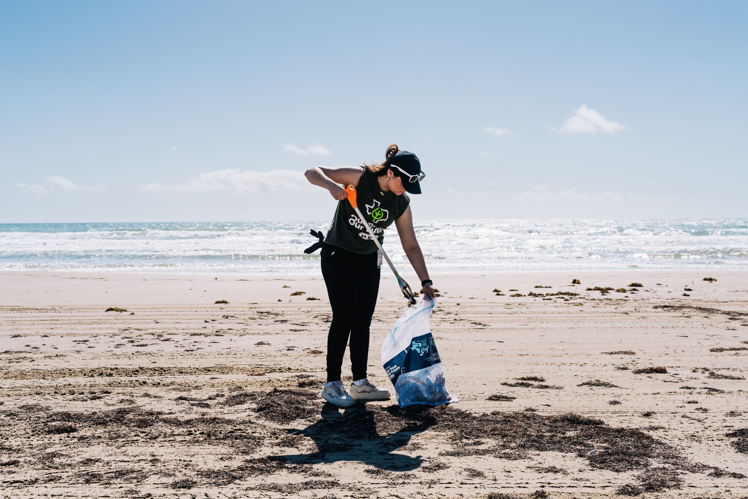 surfrider-spi-cleanup-05-30-26-credit-daniel-cavazos-127.jpg