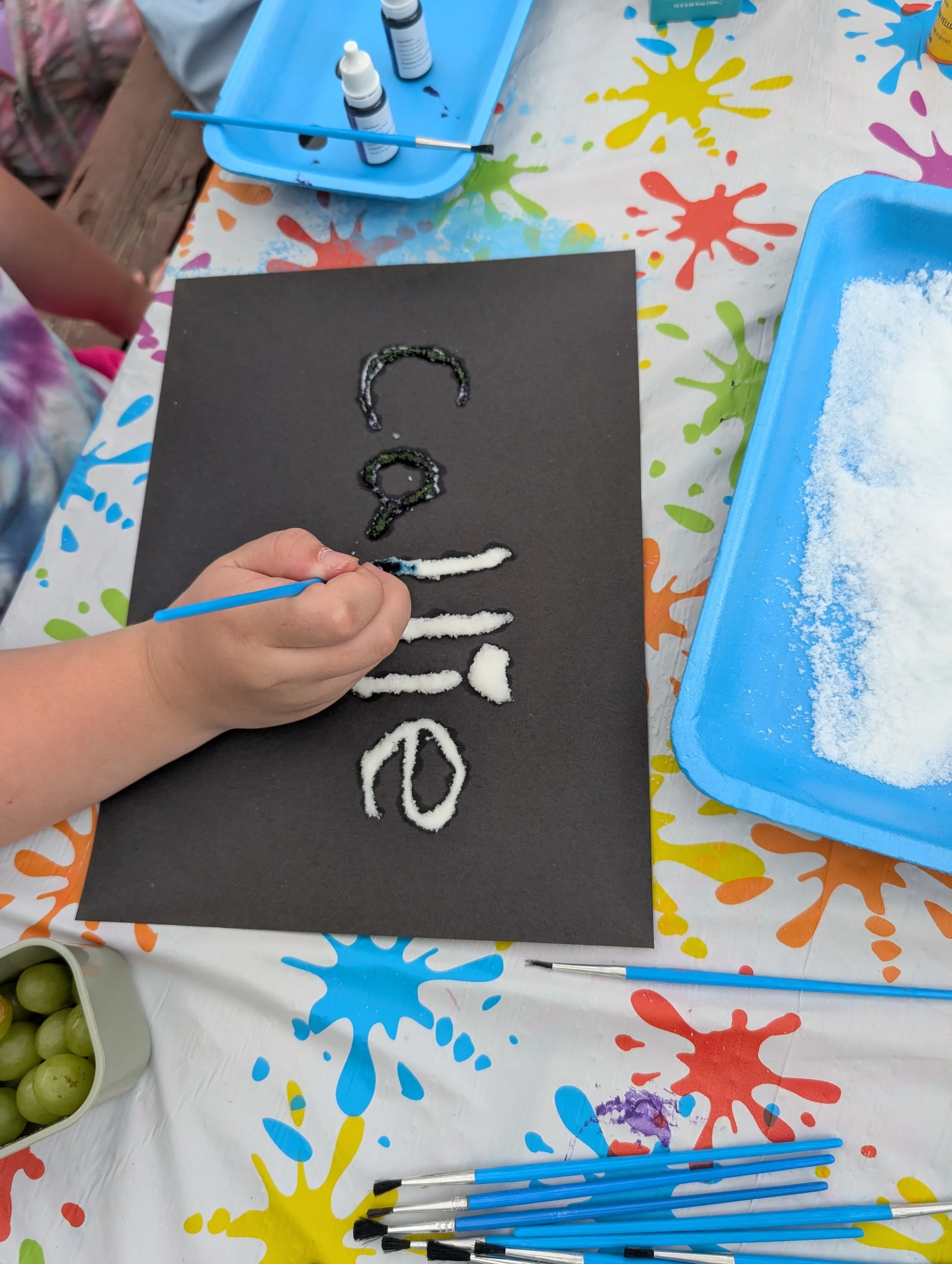 kids making their name 01.jpg
