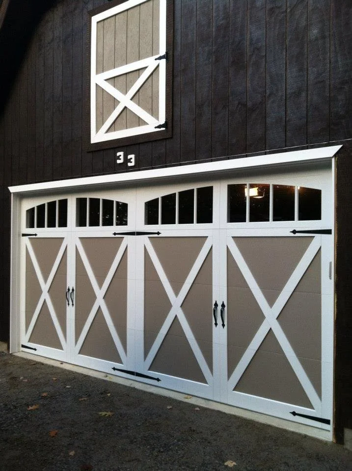 Painted Carriage Collection Garage Door