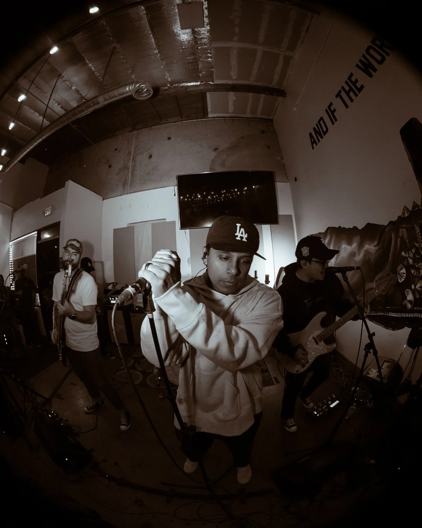 @calmgrovemusic at @burningbridgebrew 11&bull;14&bull;25