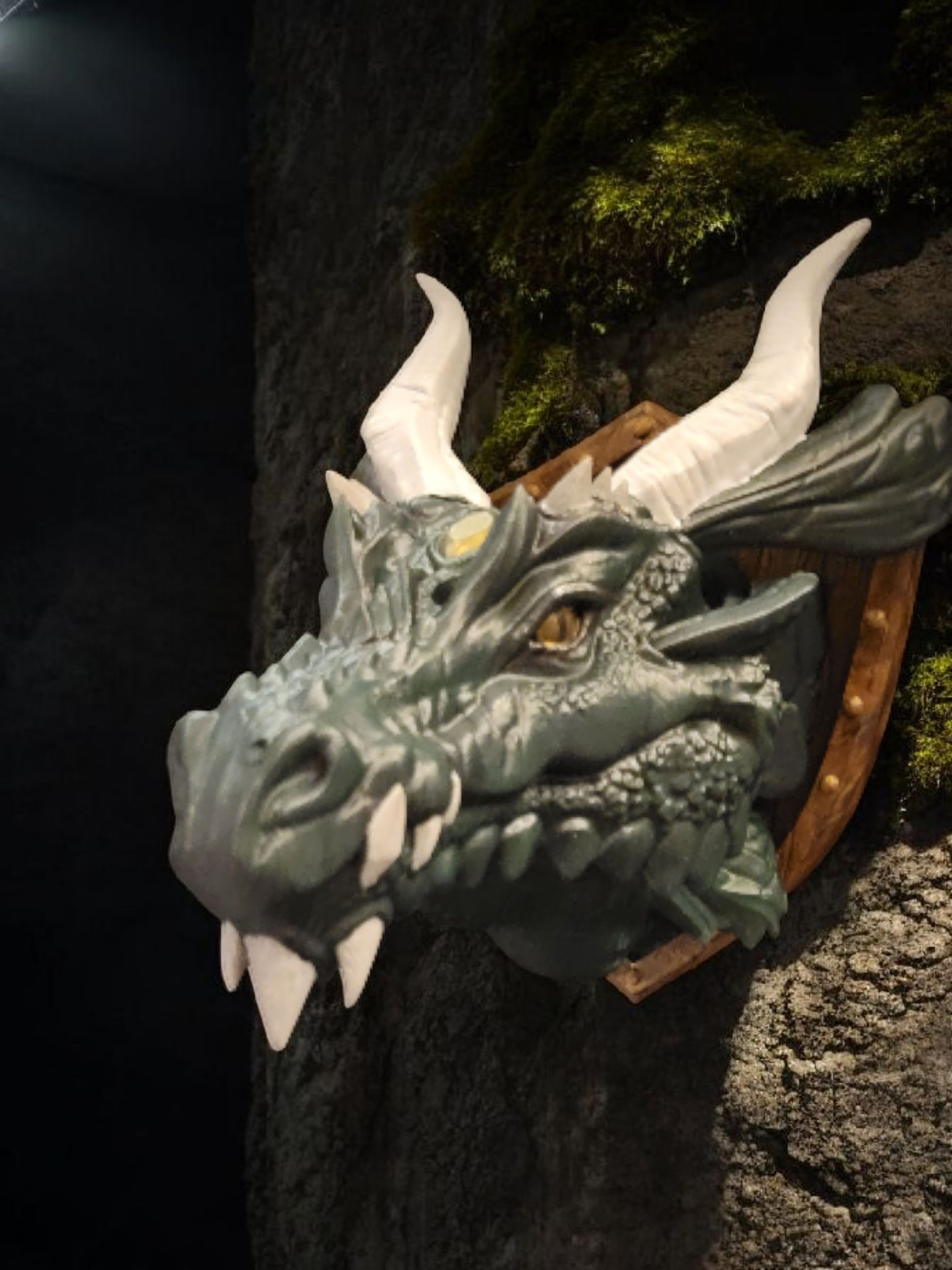 Fae Dragon Head Wall Mount