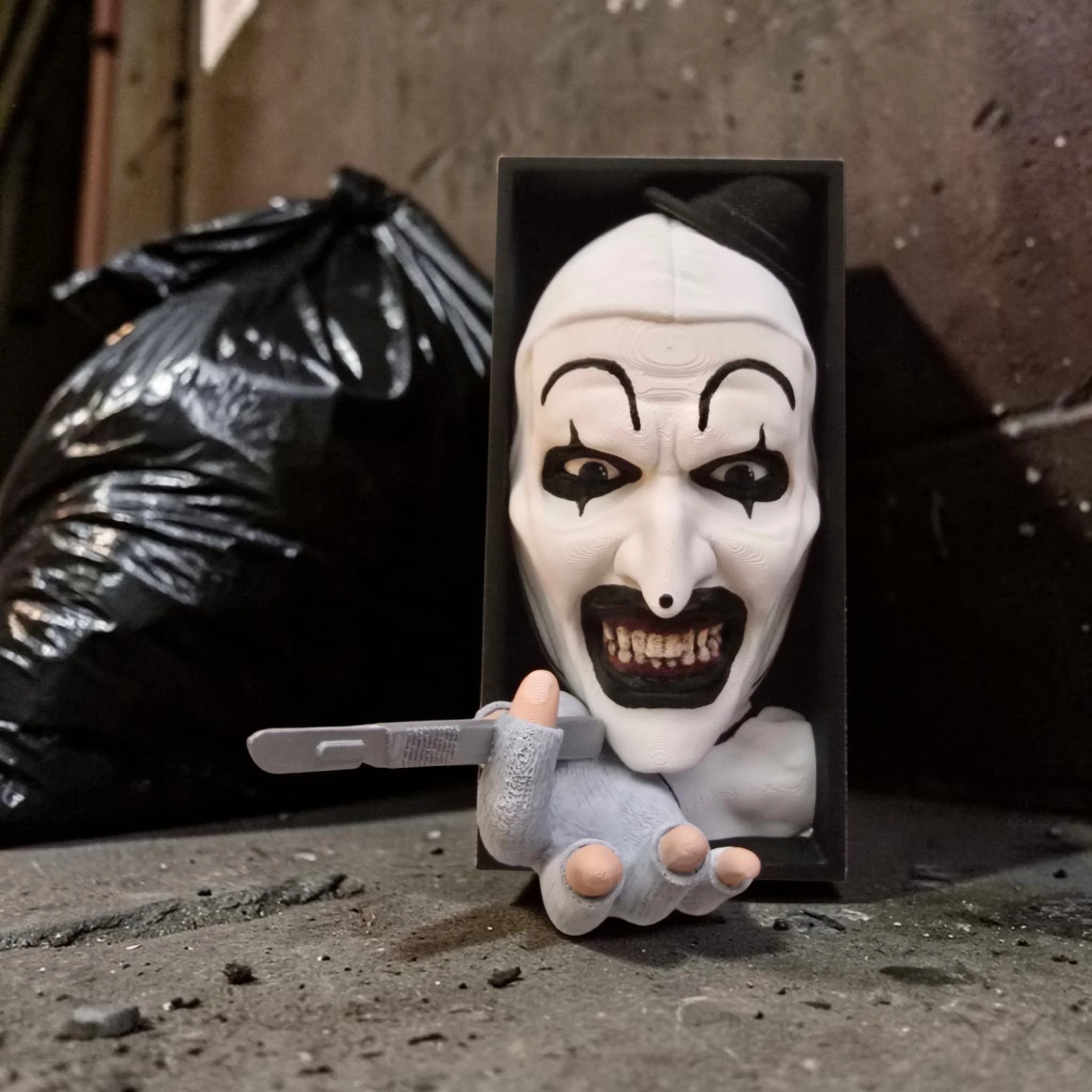 Art the Clown Book Nook