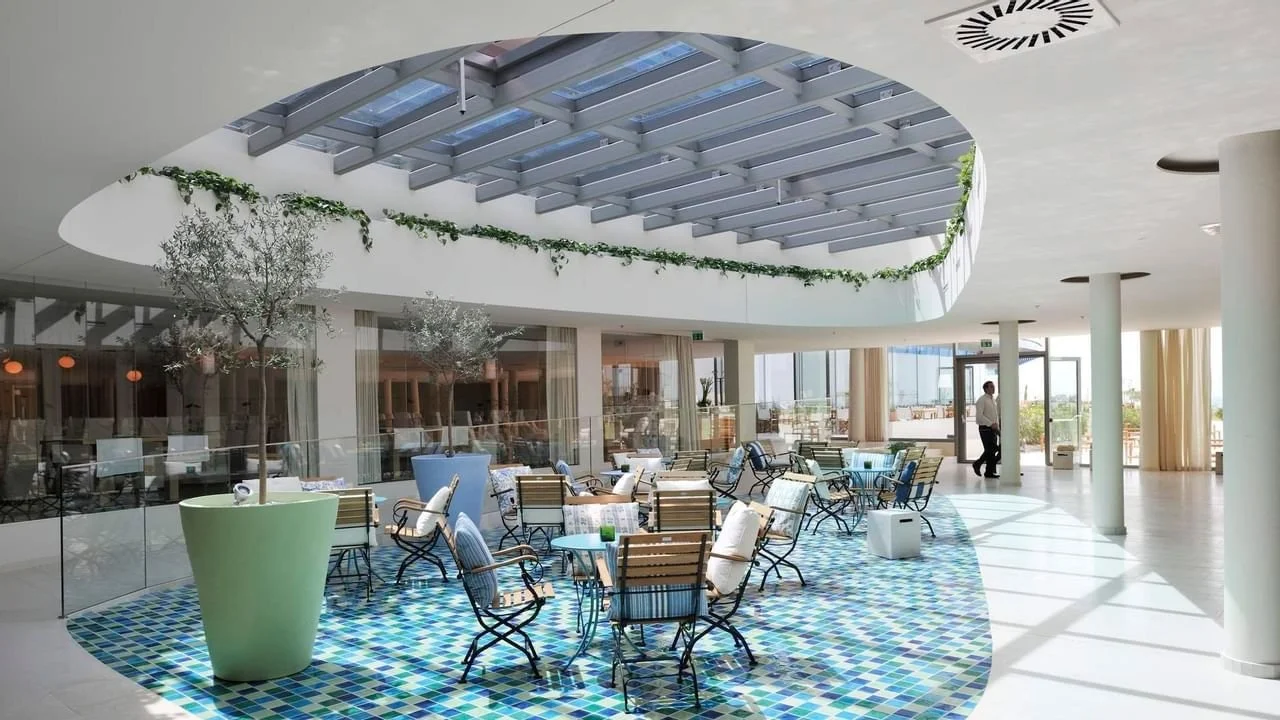 hotel-bar.jpg