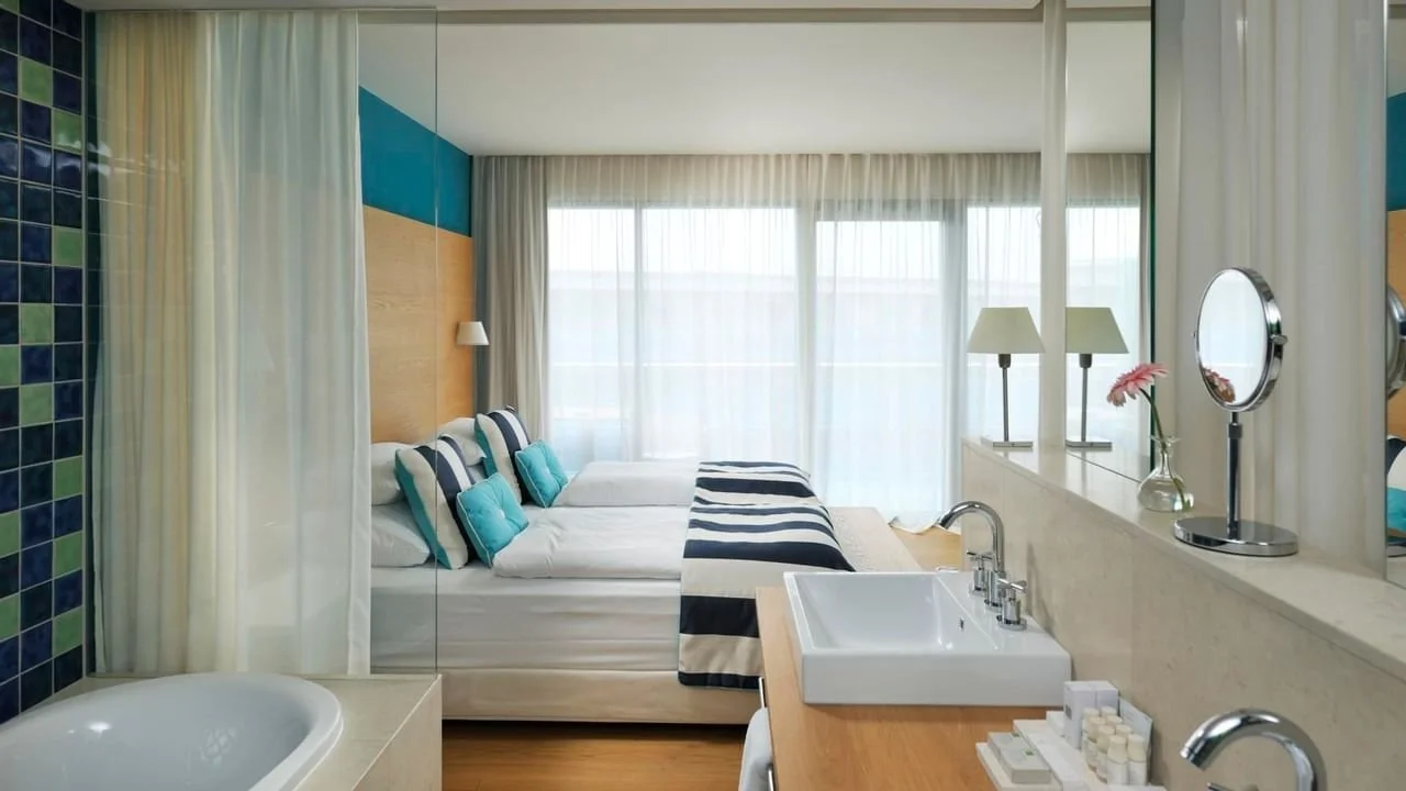 superior rooms-10.jpg