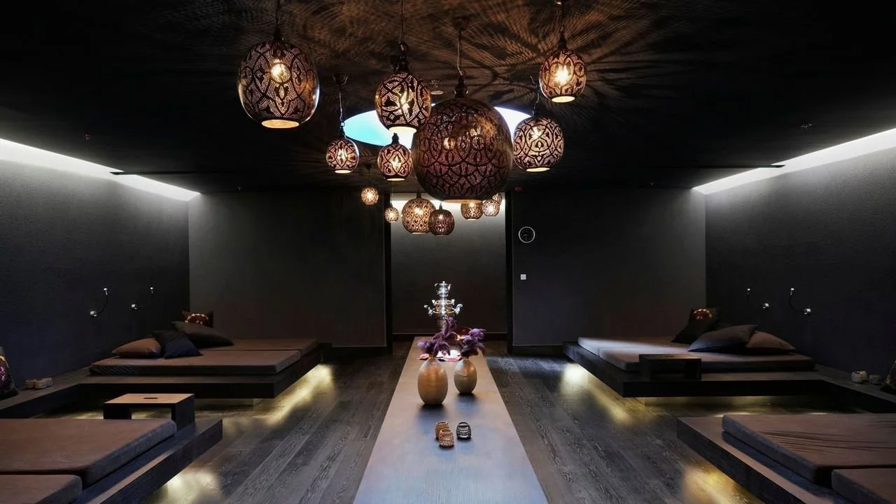 black room.jpg