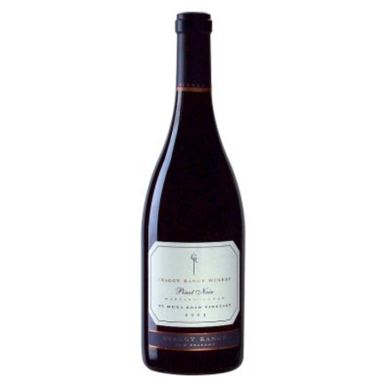 A dark glass wine bottle with a black cap and white label. The label reads 'Tracy Business Winery, Pearl Vear, produced and bottled by Te Muna Great Vineyards, 2001, Glycy Ranch, Otoko Tiroa.'