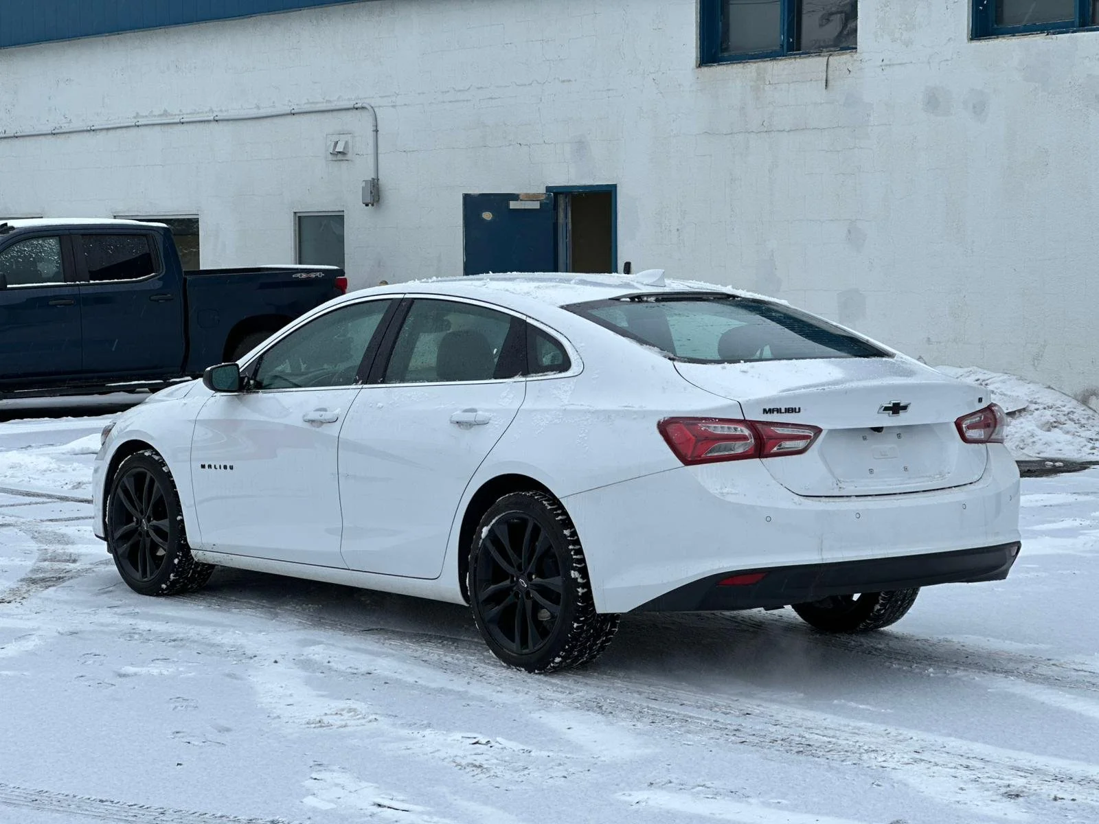2023%20Chevrolet%20Malibu%20639029670685232265_8.jpg