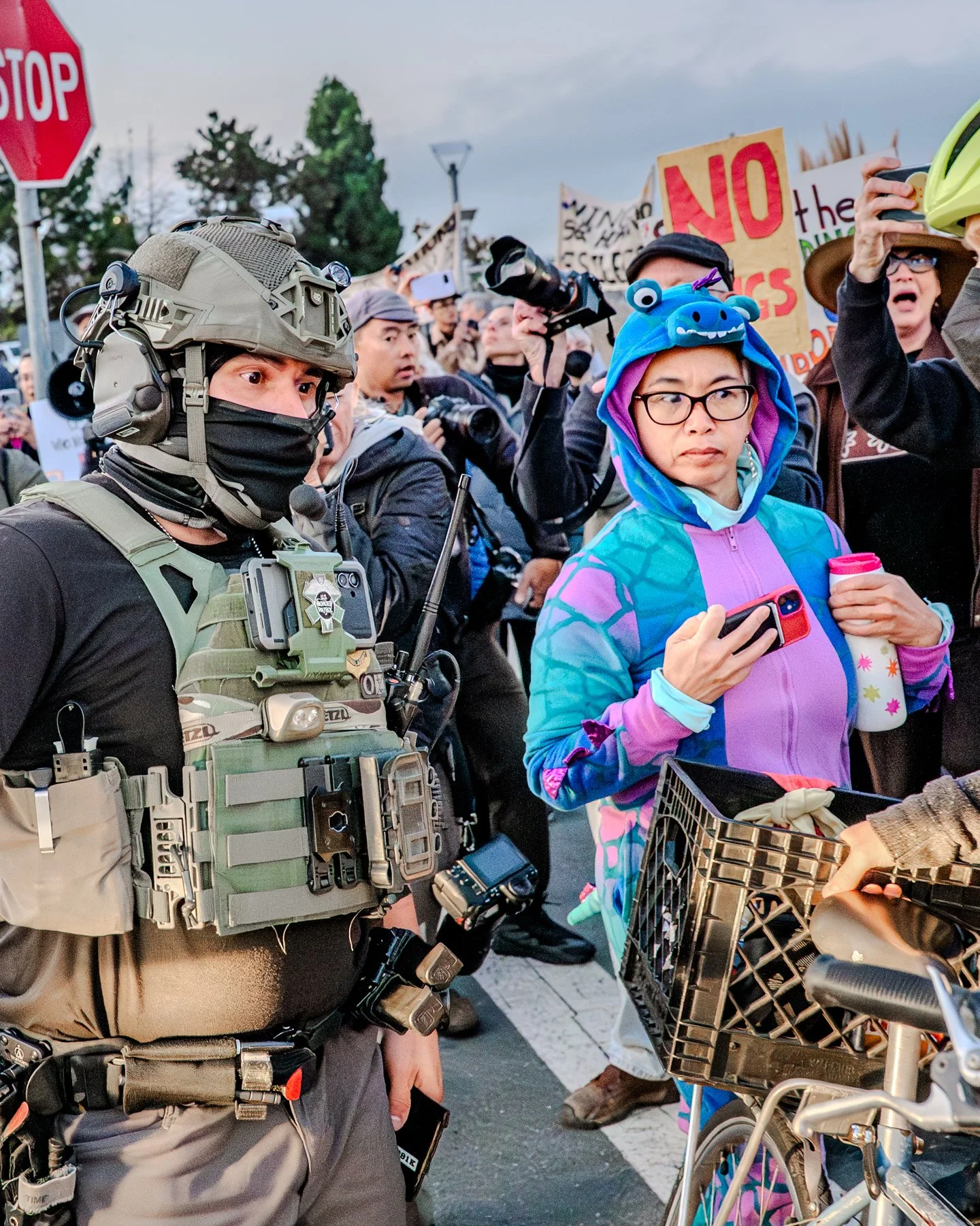 Anti Ice protestors confront Federal agents in Oakland California