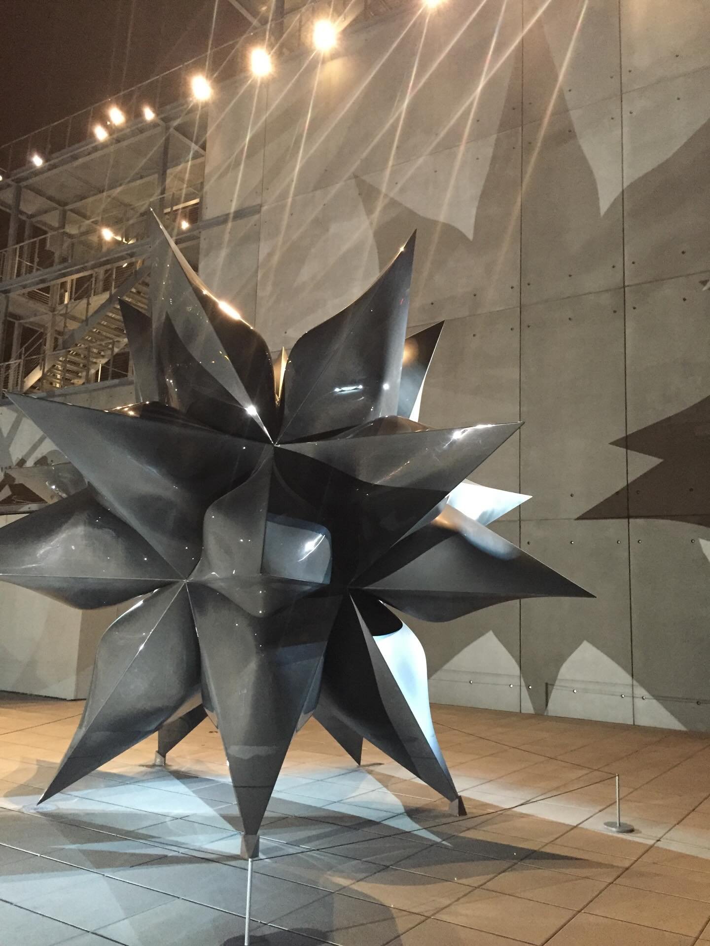 2016 vibes.
Frank Stella, Whitney Museum.