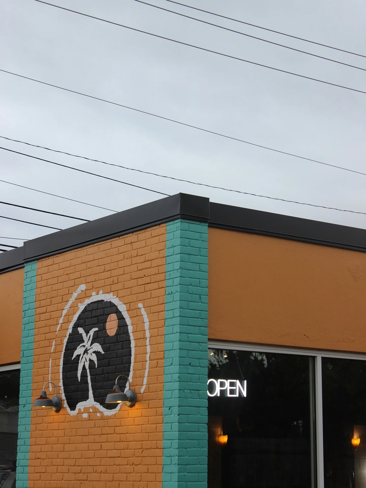 come make us part of your weekend 🌥️