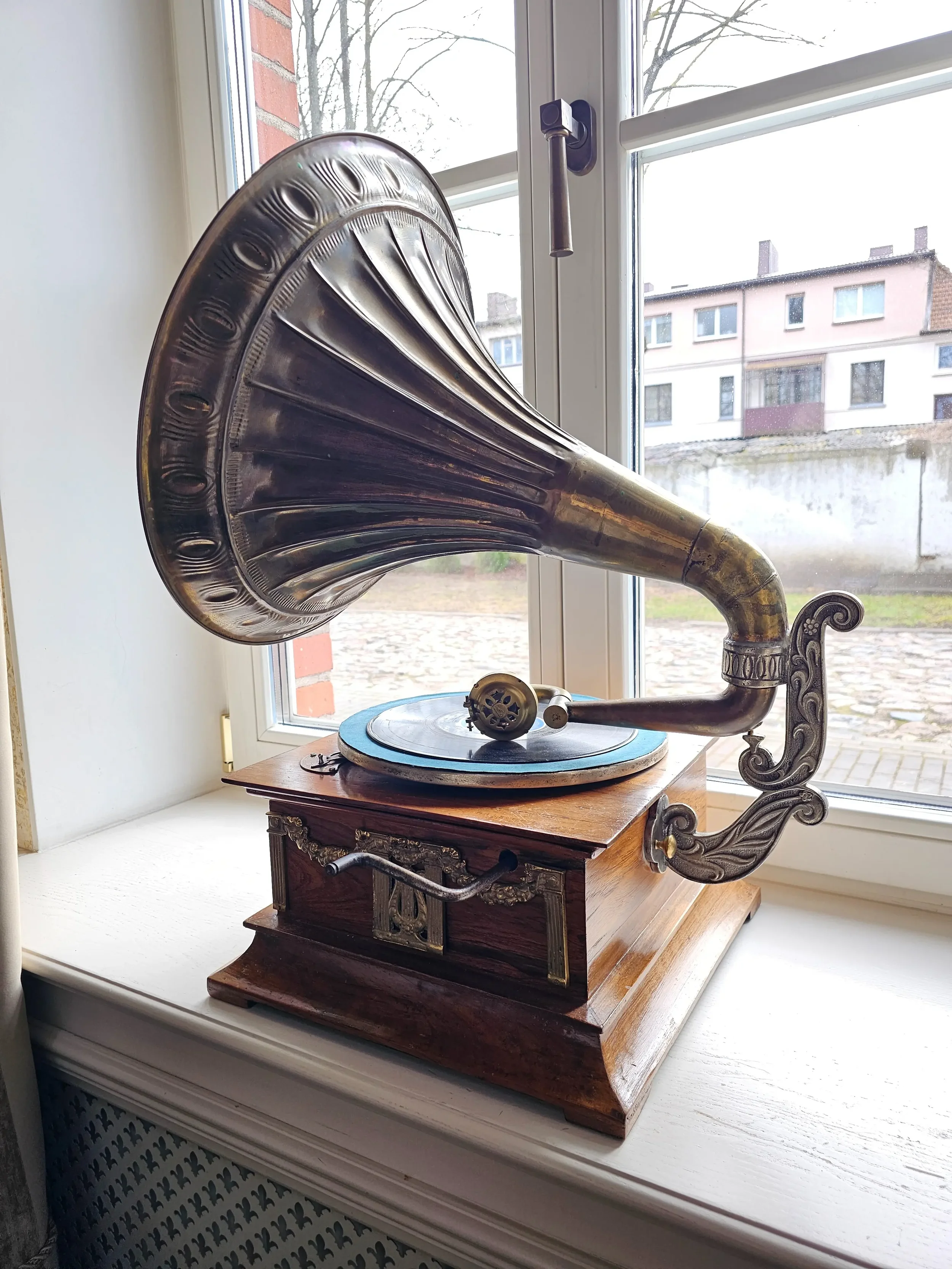 XIX devynioliktas amzius restoranas Klaipeda senovinis patefonas