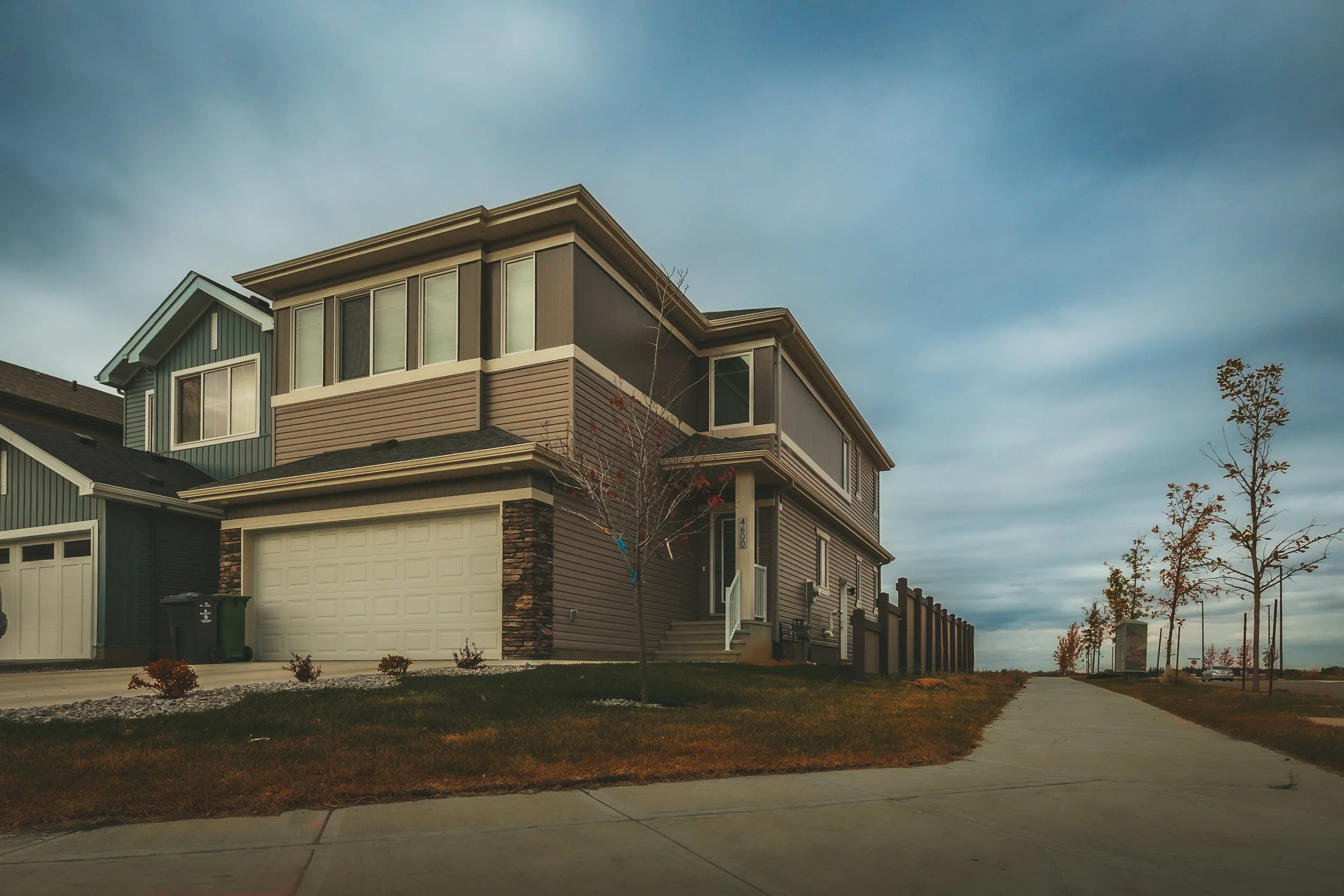 	
A modern home in Le Rêve in Beaumont, AB
