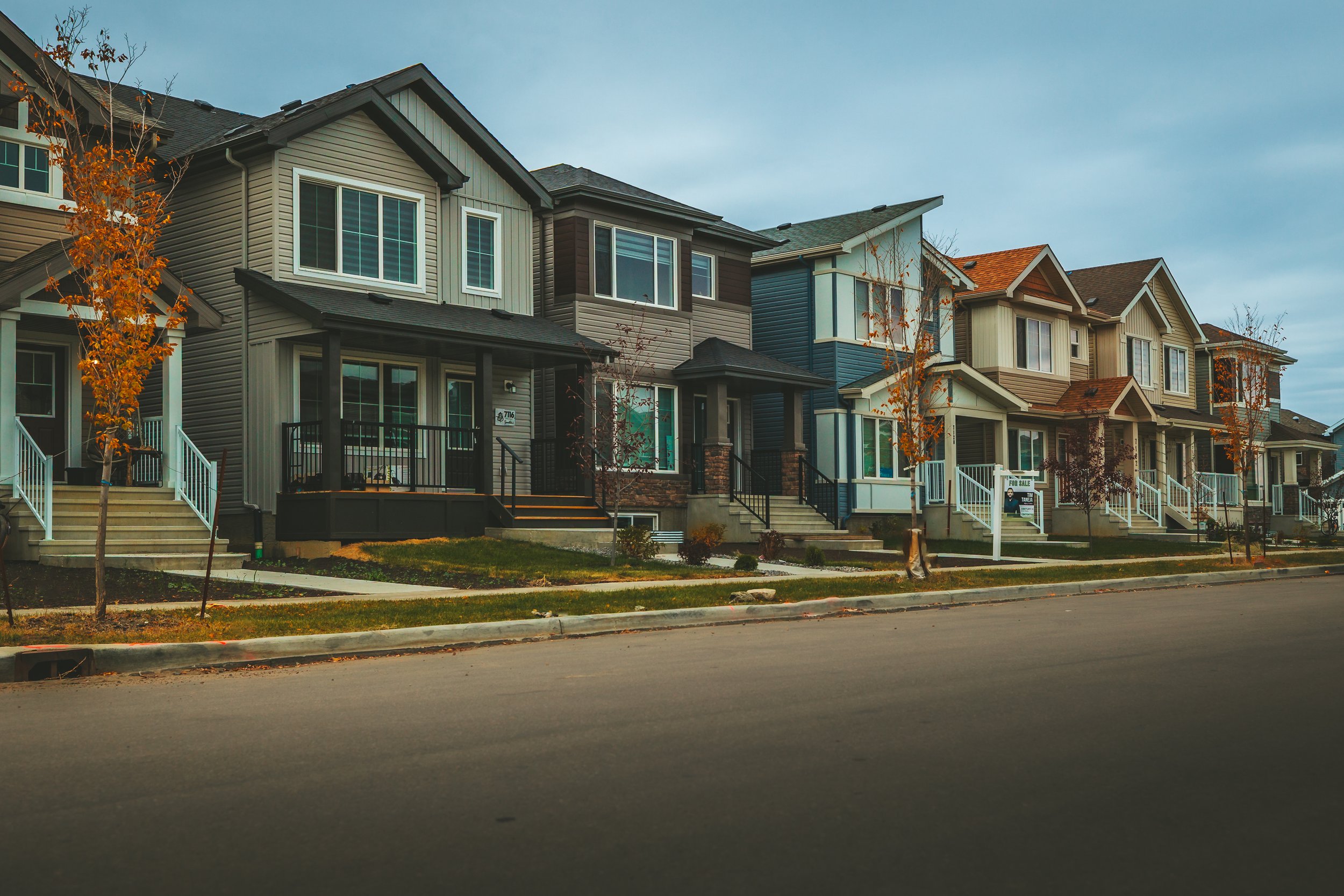 Row of modern homes  in Le Rêve in Beaumont, AB