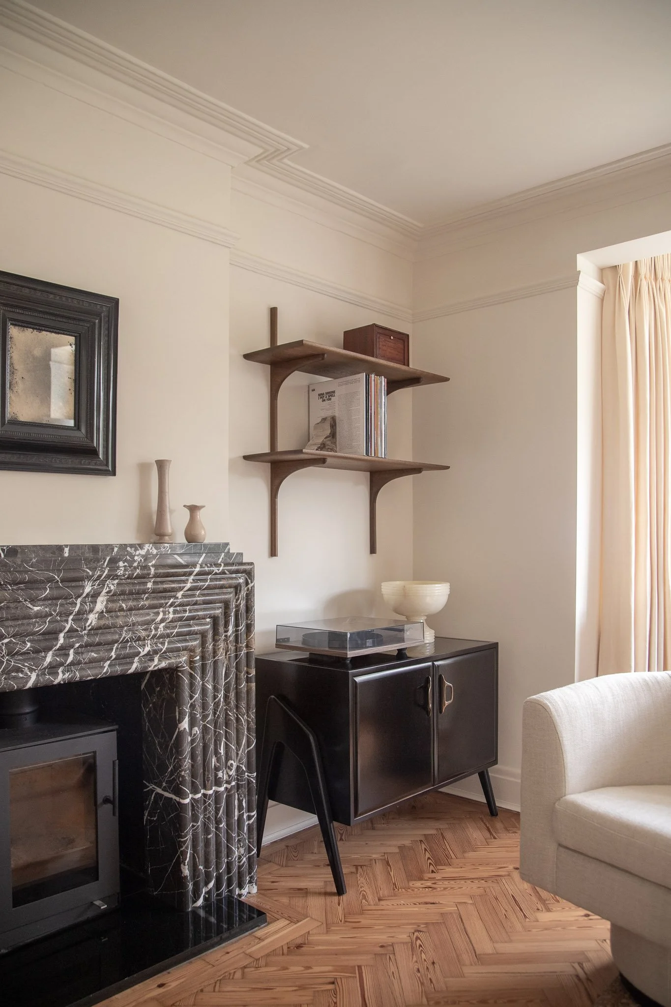 omicron iota Carmine House.jpg