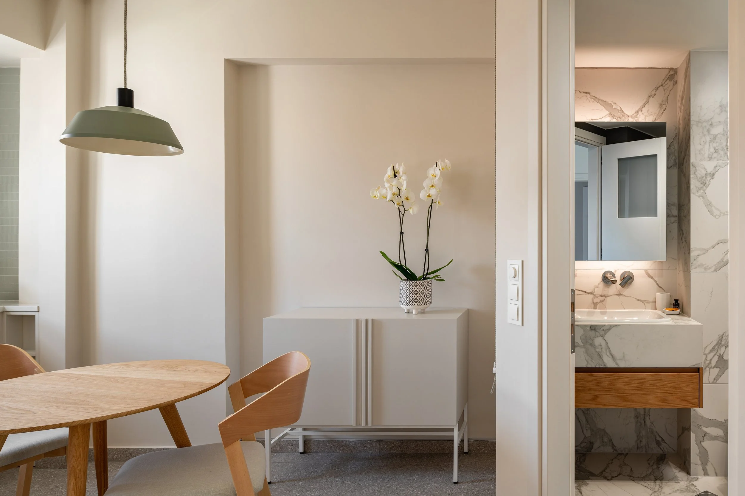 omicron iota Townhouse Lefkada.jpg