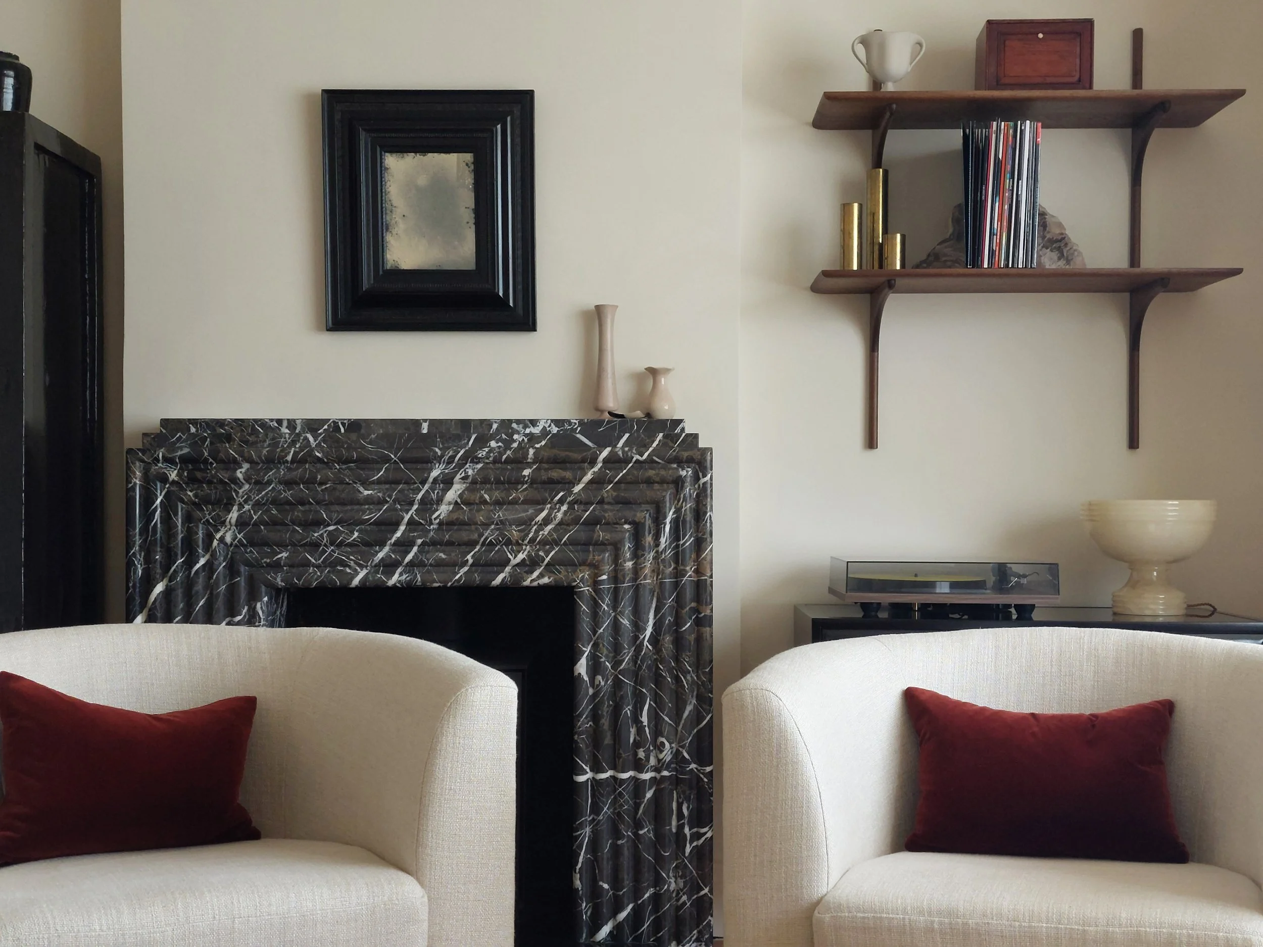 omicron iota Carmine House.jpg