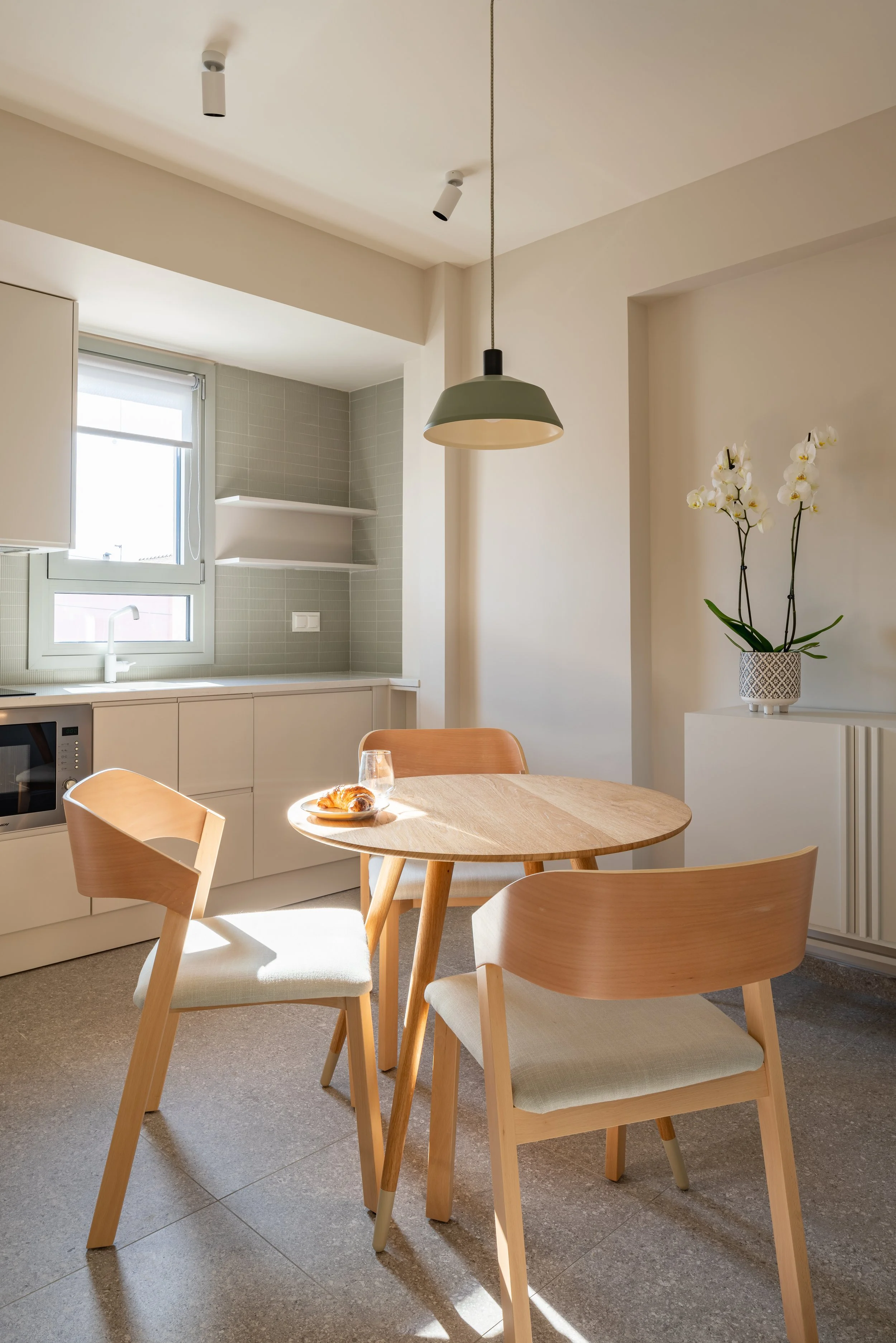 omicron iota Townhouse Lefkada.jpg