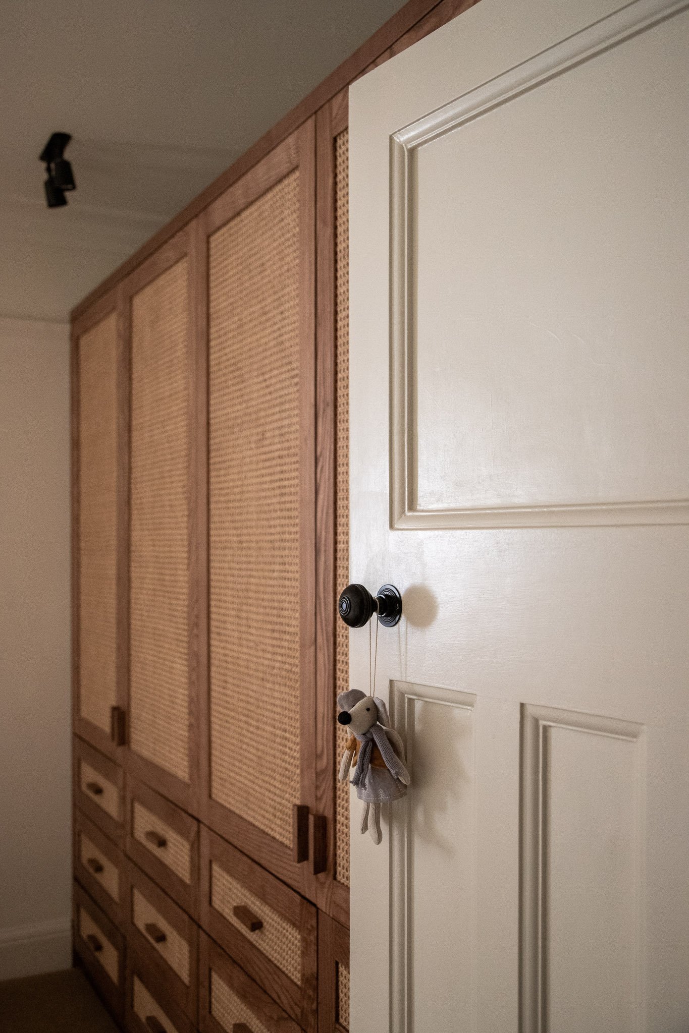 omicron iota Carmine House.jpg