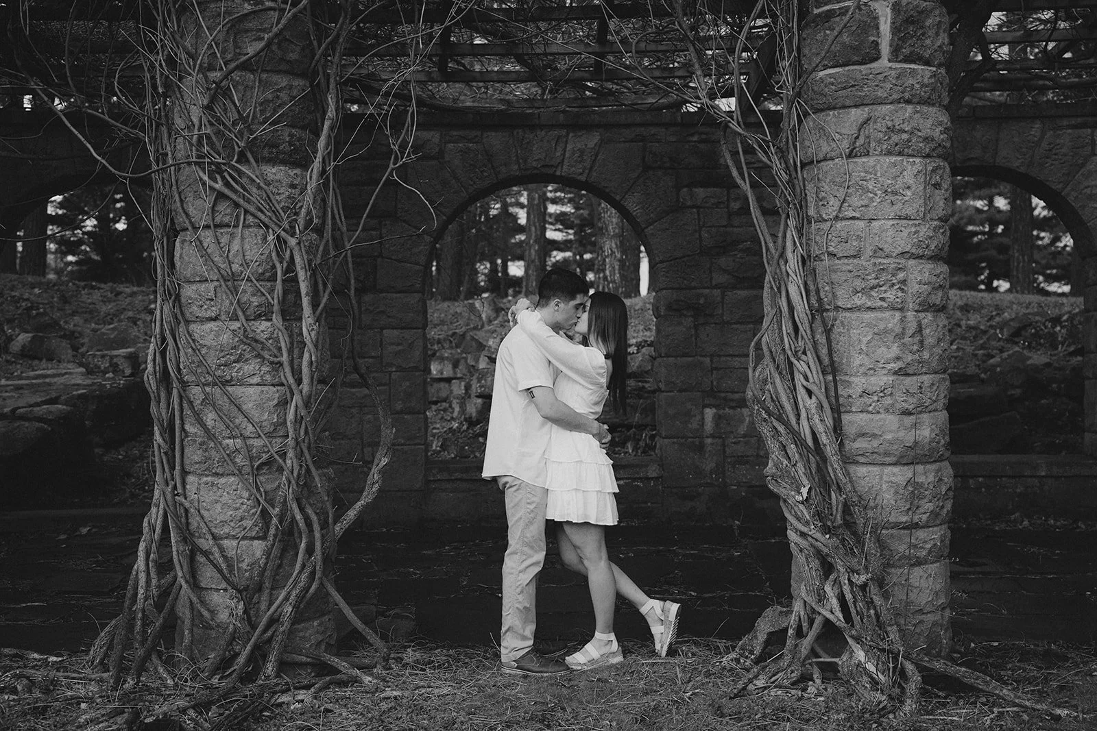 Cassidy+Liam-Mount Assisi Gardens-Coultan Lucas Photography-BW-48.jpg