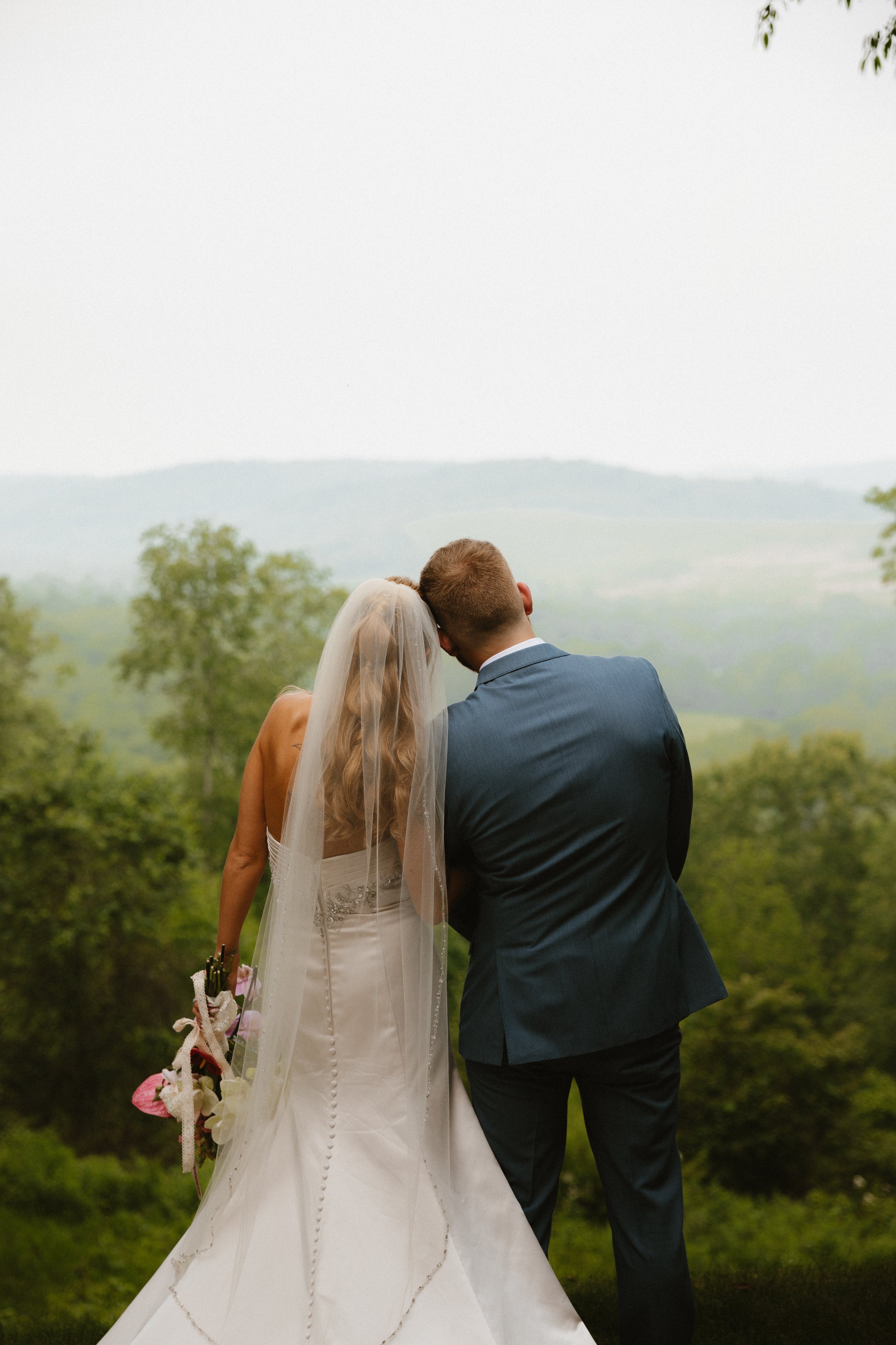 Brett &amp; Michala | The Barn at Ever Thine