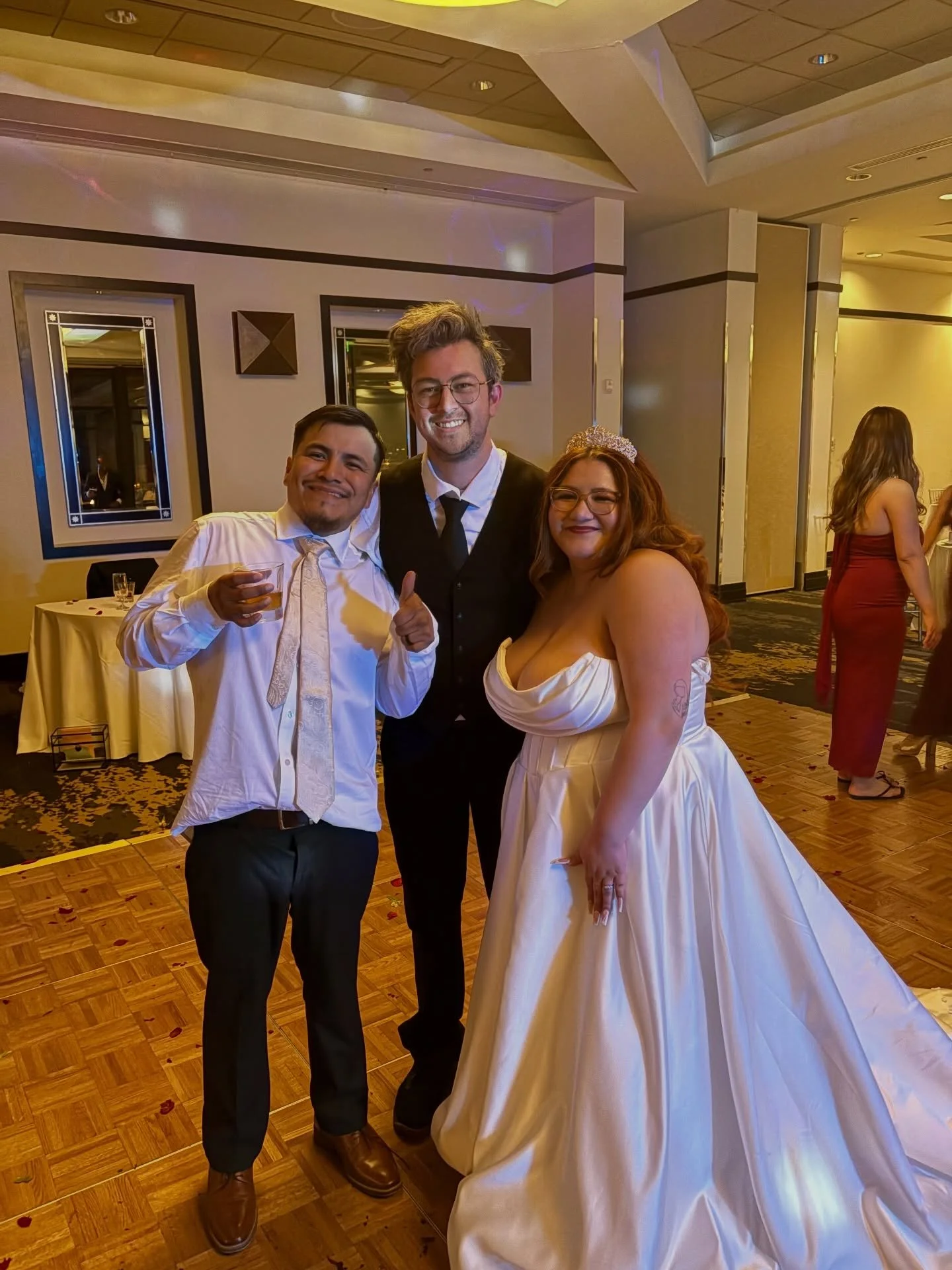 Congratulations to Carlos and Alyxus Gonzalez 💍🥂
Thank you for trusting me to curate a night packed with love, family, and nonstop energy.
One dance floor. One story. One unforgettable night.

S/o to the @anthemazweddings 
.
.
.
.
.
#azweddingdj #a