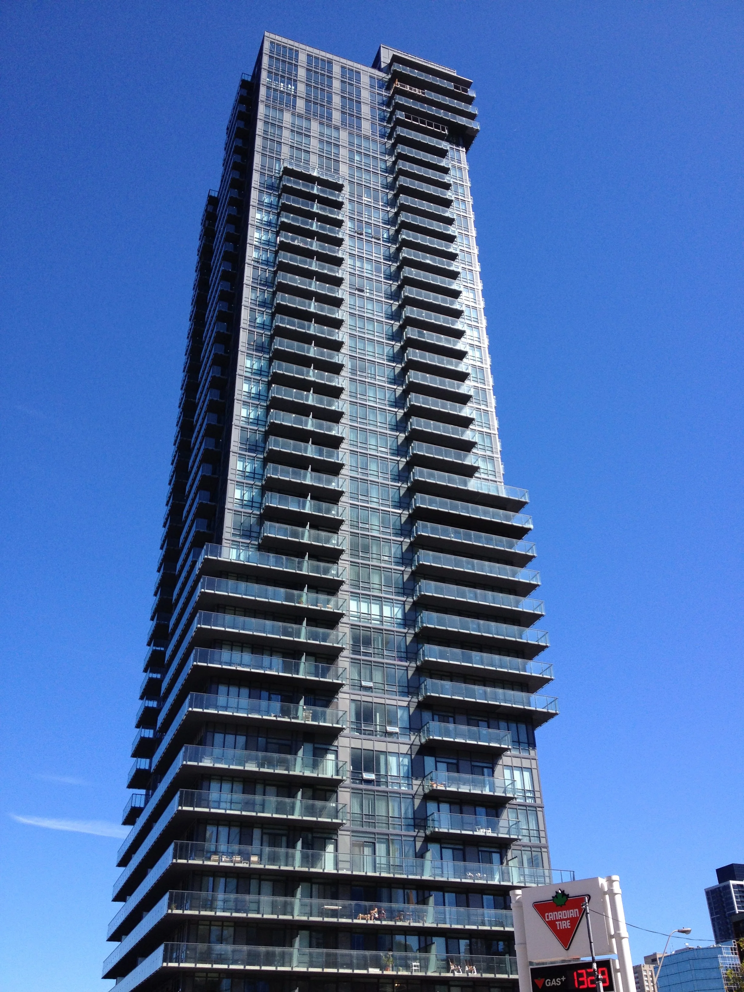 Milan Condos, Toronto