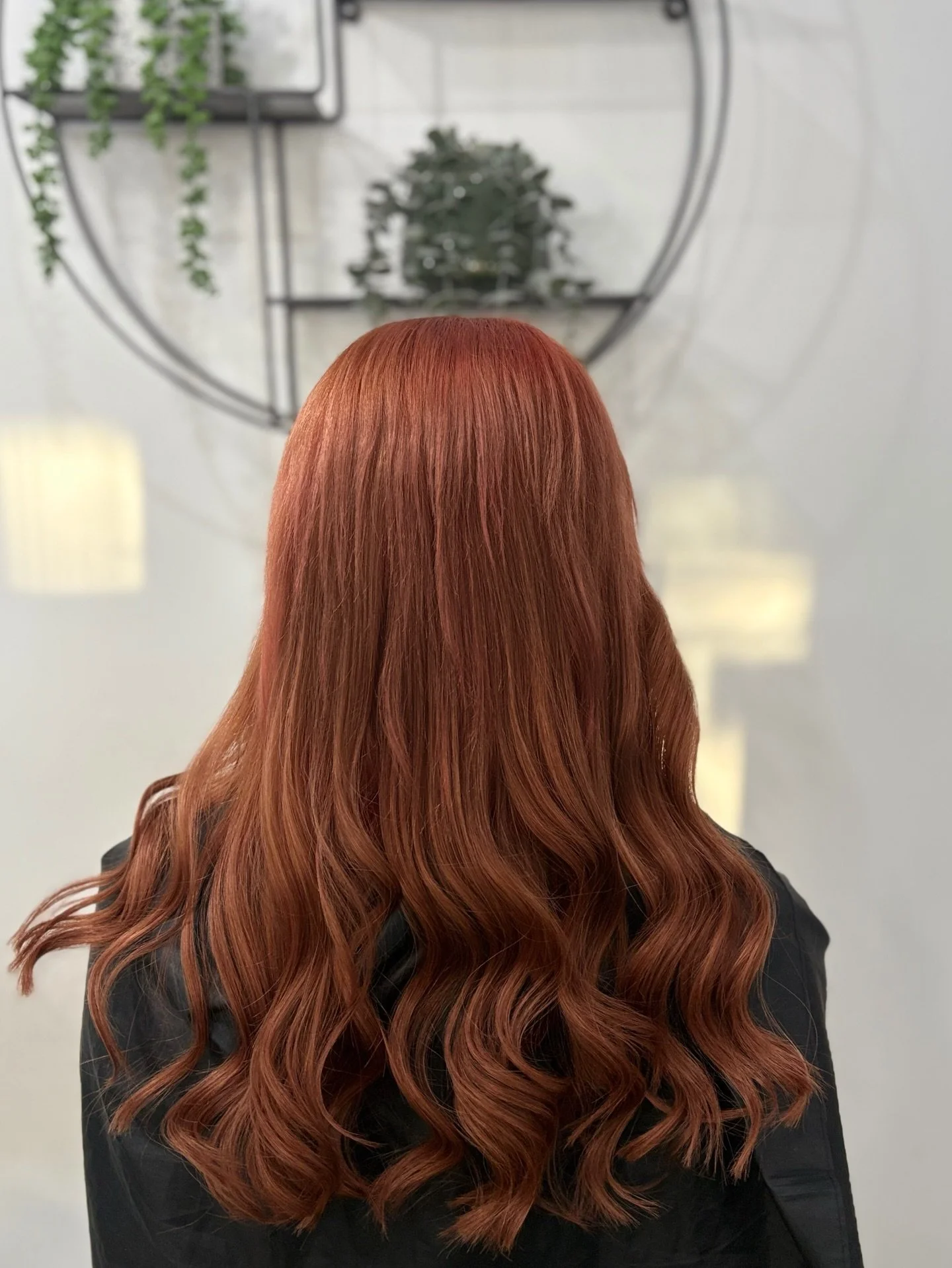 𝘾𝙤𝙡𝙤𝙪𝙧 𝙖𝙣𝙙 𝙀𝙭𝙩𝙚𝙣𝙨𝙞𝙤𝙣 𝙩𝙧𝙖𝙣𝙨𝙛𝙤𝙧𝙢𝙖𝙩𝙞𝙤𝙣🤩🧡
&bull;
&bull;
#edinburgh #edinburghhairstylist #extensiontransformation #colourtransformation #hair