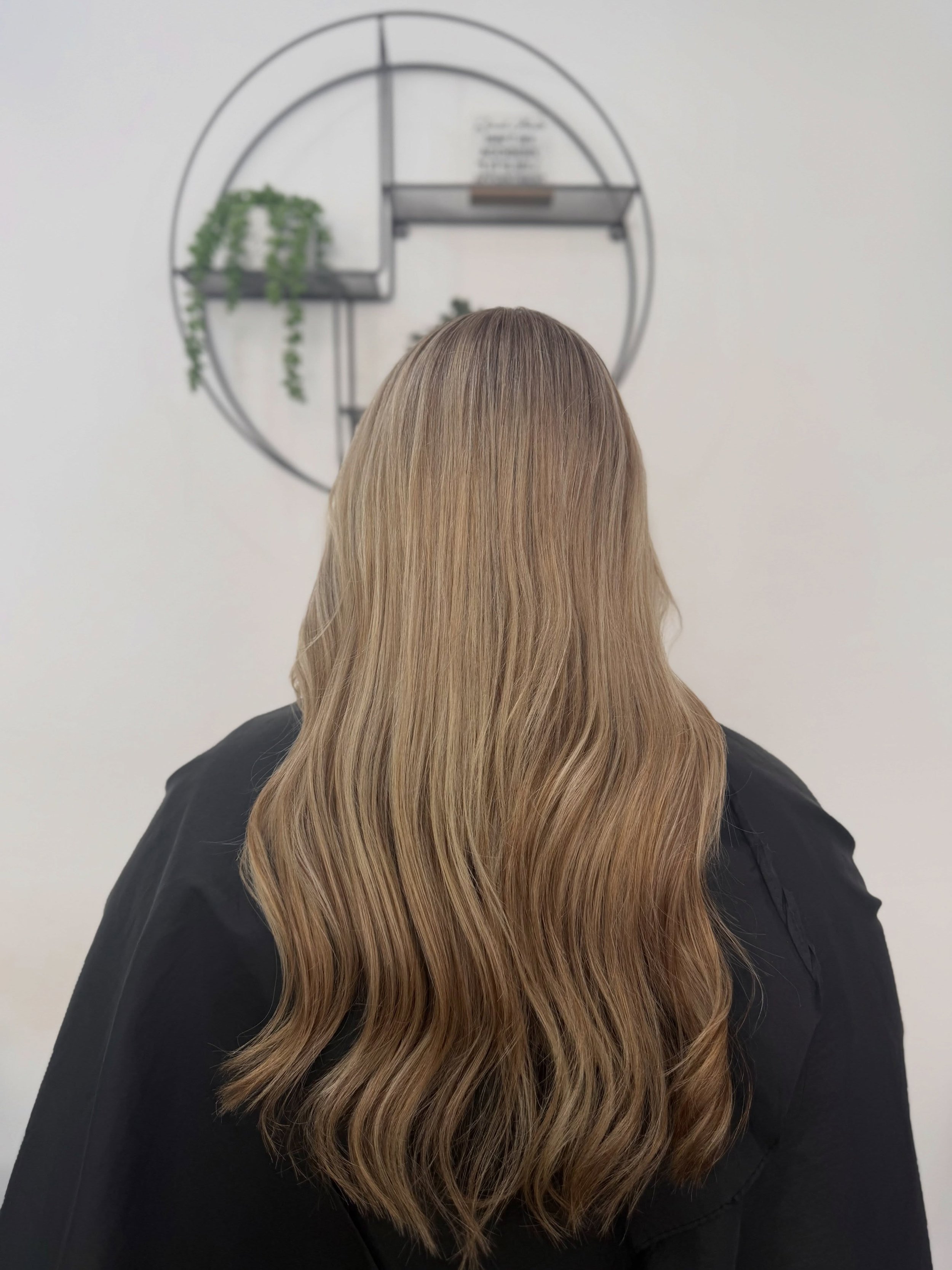 Sweet like honey blonde 🍯✨
&bull;
&bull;
#edinburgh #edinburghhairdresser #honeyblonde #hairstylist #selfemployed
