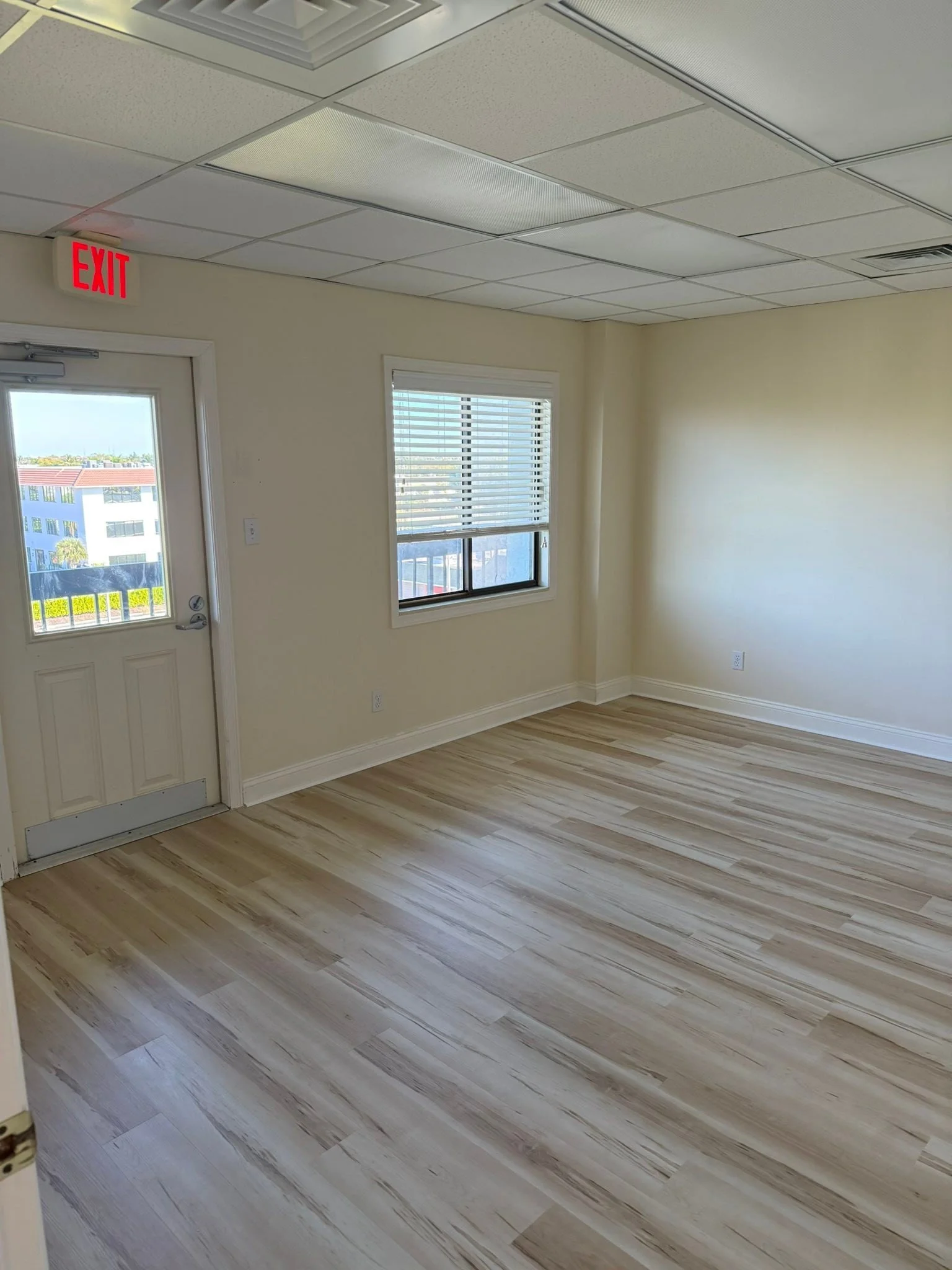 Crosspost: Happy New Year! I have a beautiful office for rent on Route 41 in Naples. It is 13x15, has a separate entrance, and is a great space for a mental or holistic health practitioner. The office is available mid-January or February 1st. A commo