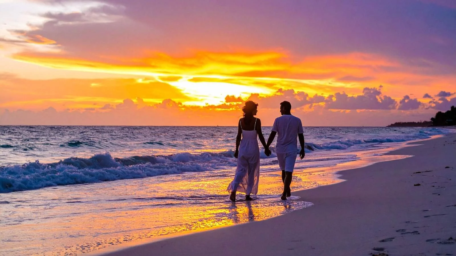 How Couples Counseling in Naples, Florida Can Help Repair Attachment Wounds