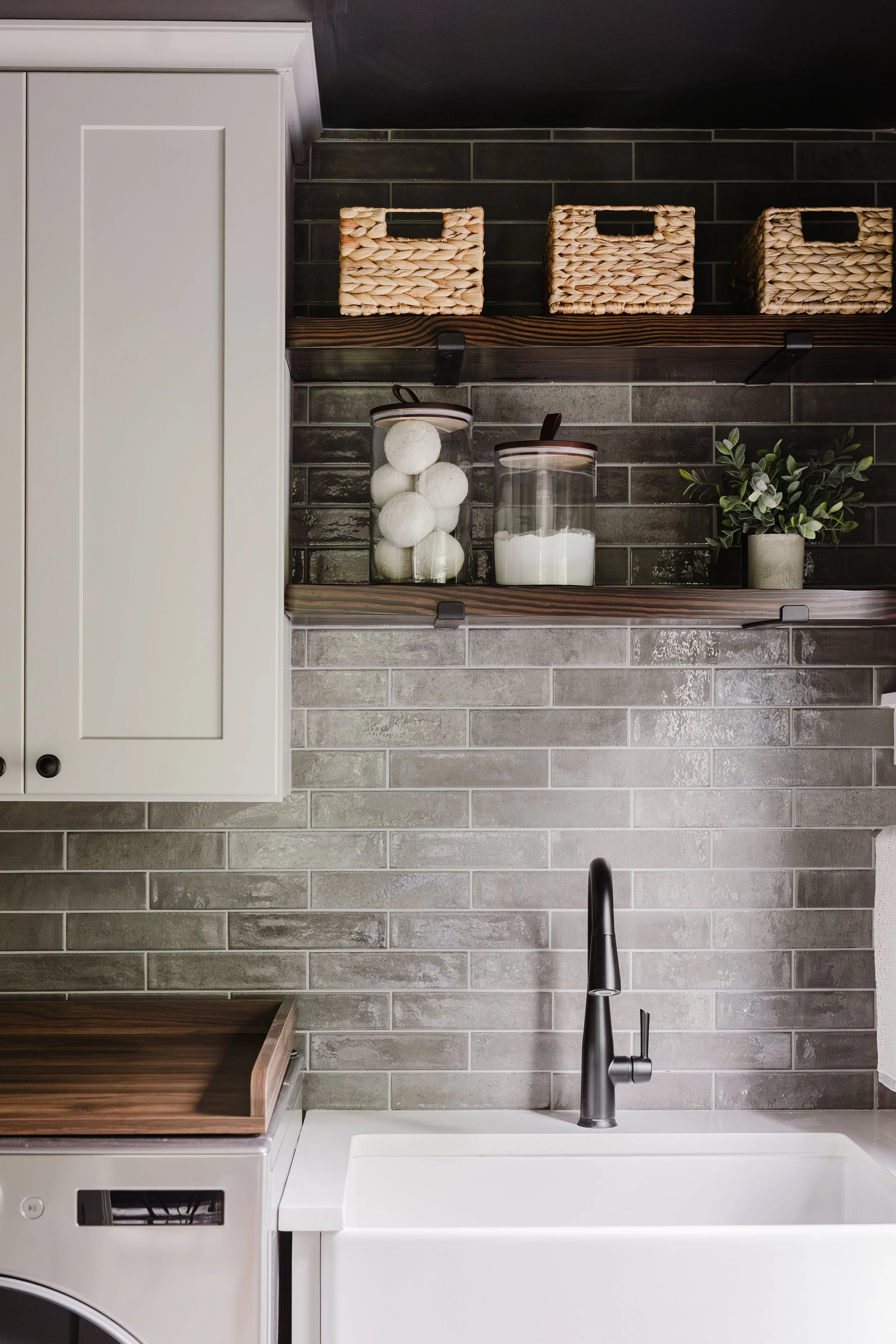 07-20-25-artisitic-kitchens-21.jpg