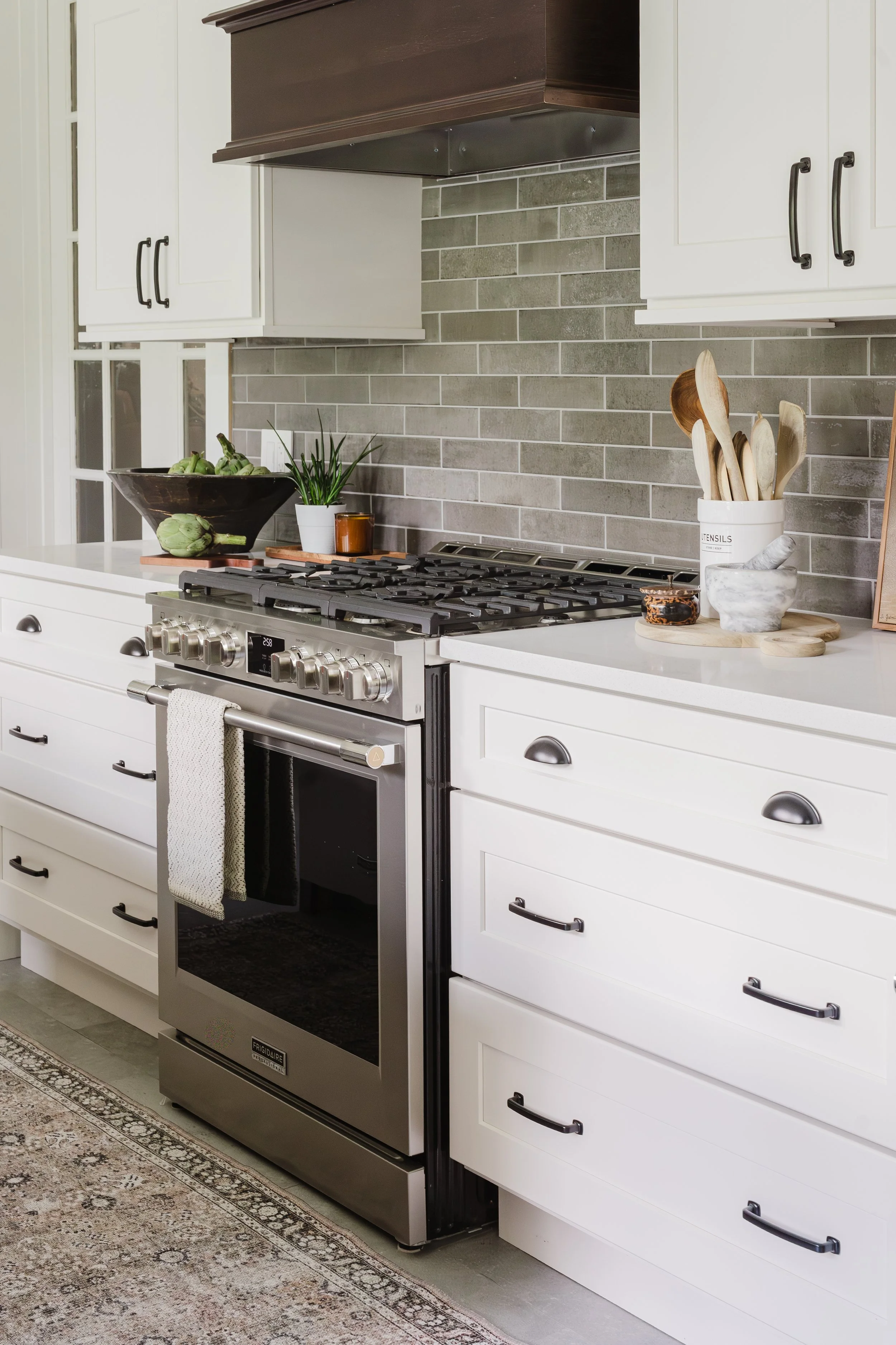 07-20-25-artisitic-kitchens-59.jpg