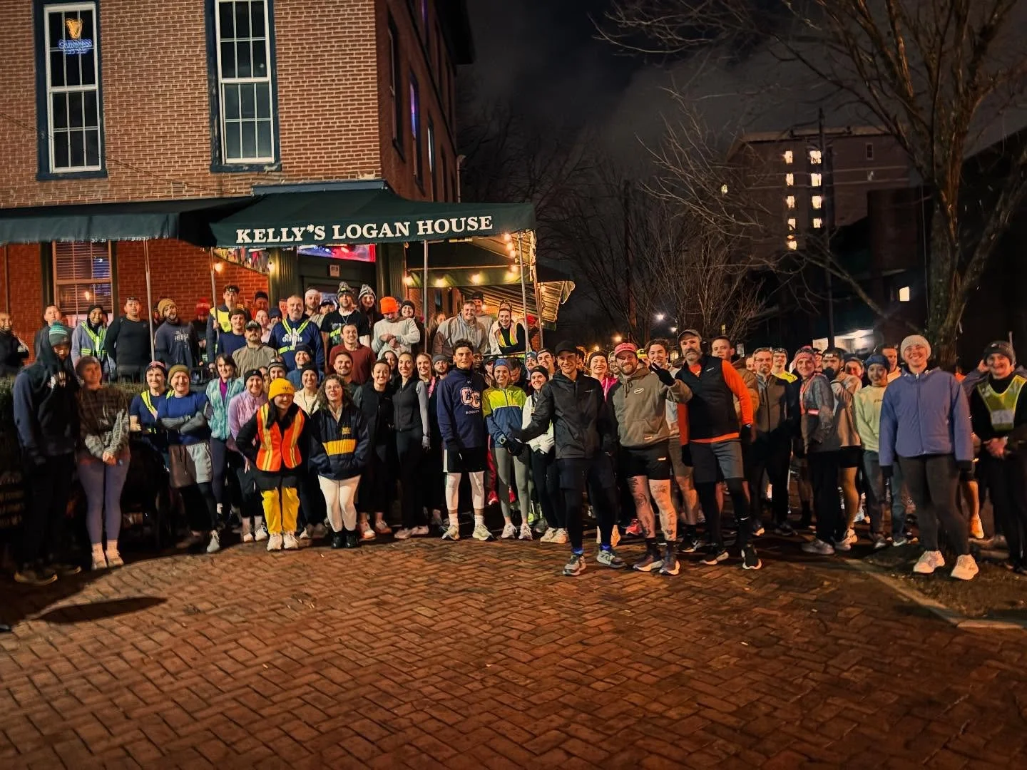 TRC bringing Christmas to kiddos in foster care! Cannot thank yall enough for coming out and showing up for the kids of DE!!! All toys will be donated to @cffde 

Thank you @lifemedinstitute and @djjoeyg for adding to such a wonderful night!!!